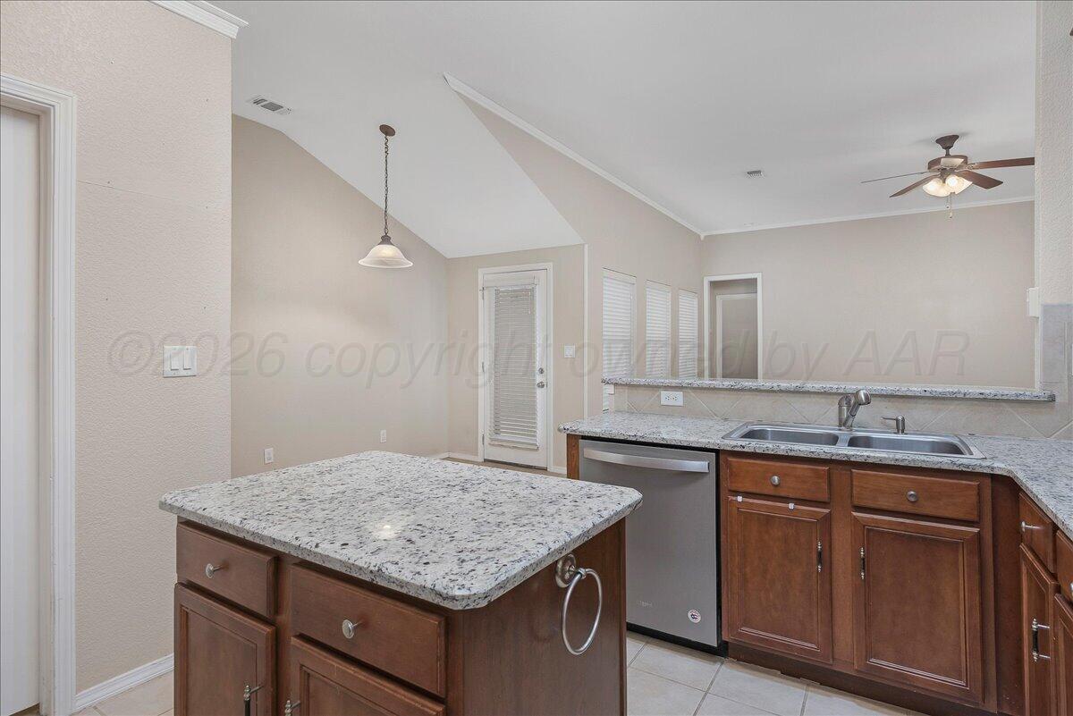 1412 Sw 61st Avenue Property Photo 13