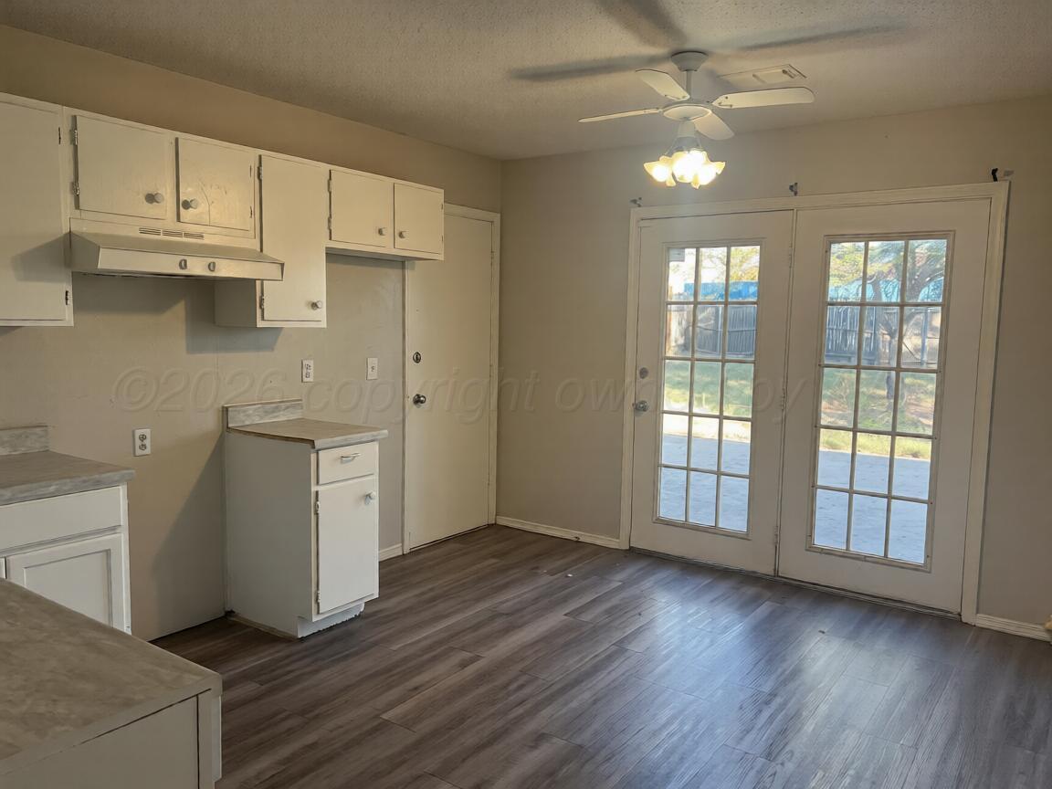 3110 Redwood Street Property Photo 4
