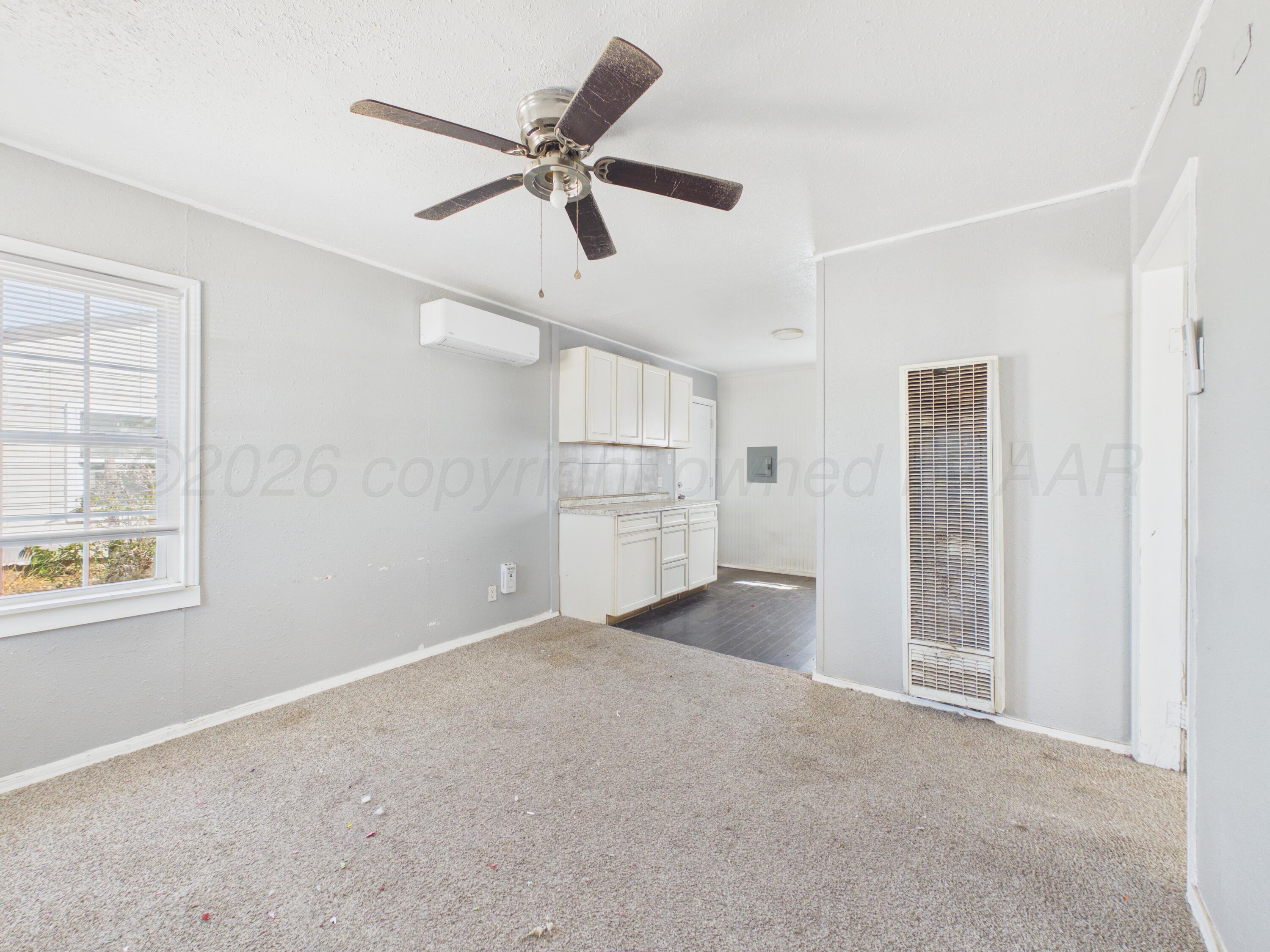 1412 N Marrs Street Property Photo 6