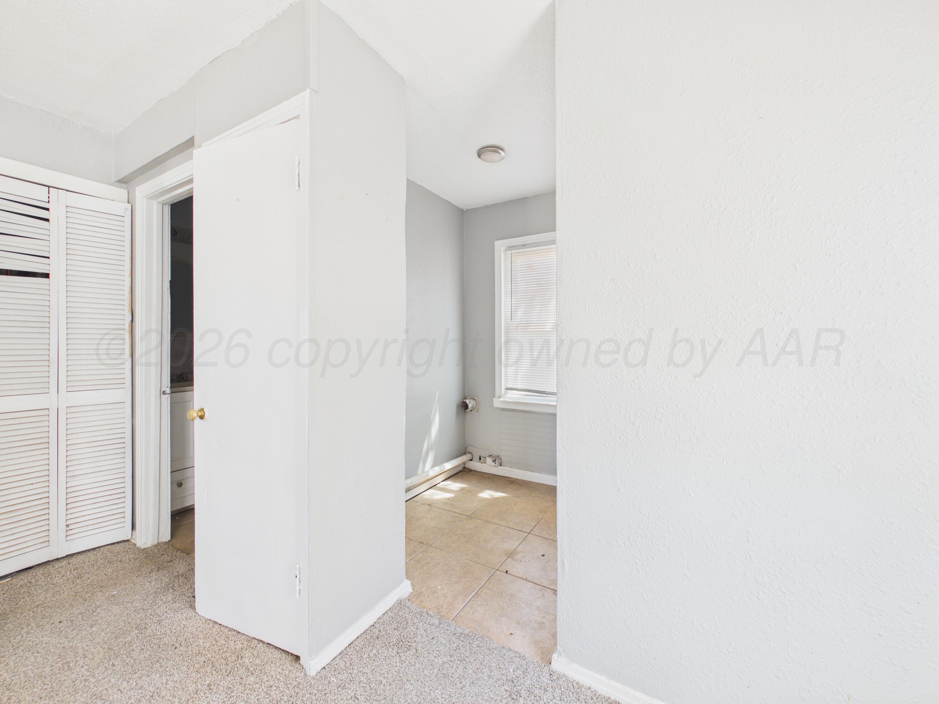 1412 N Marrs Street Property Photo 9