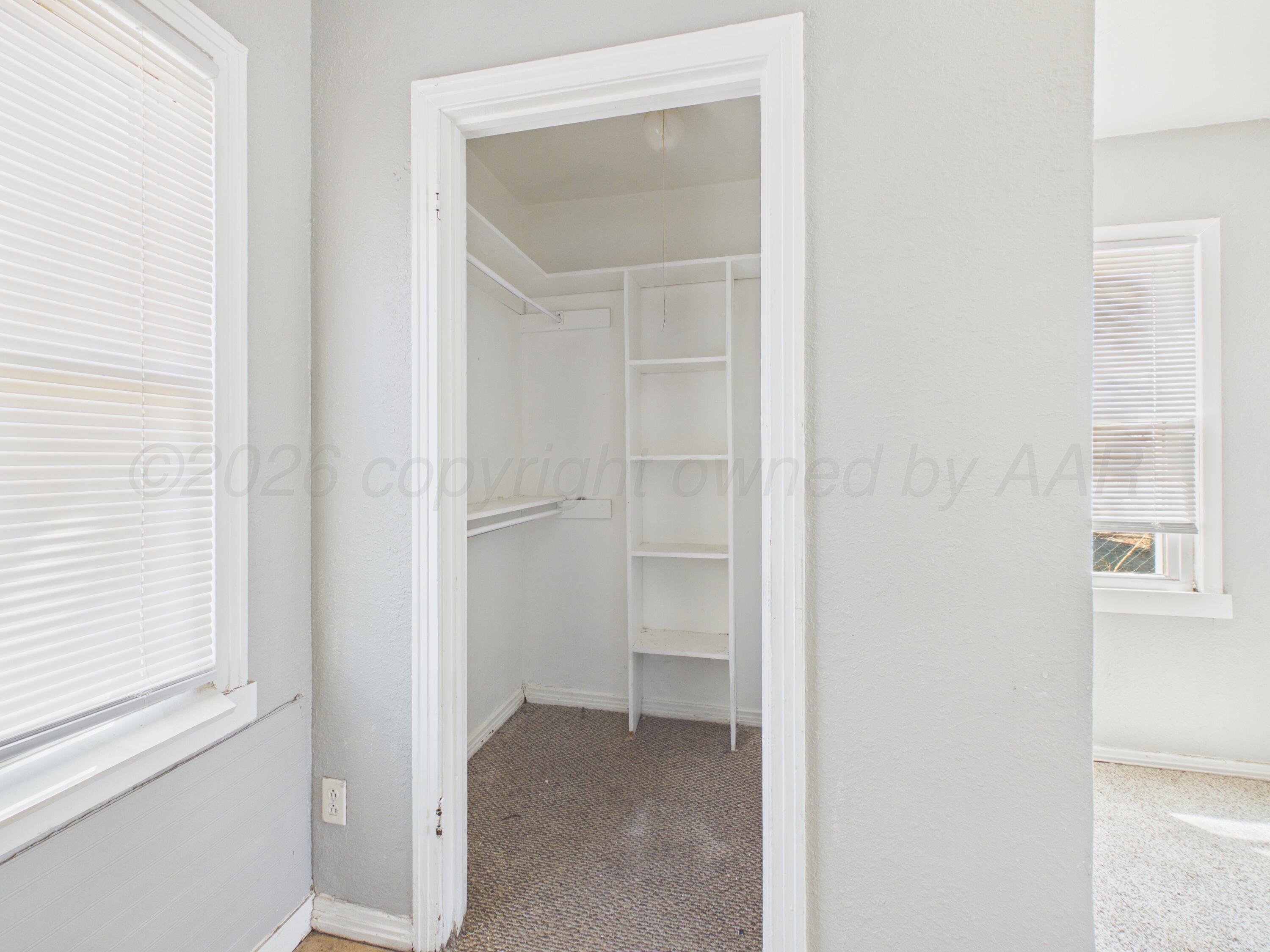 1412 N Marrs Street Property Photo 10