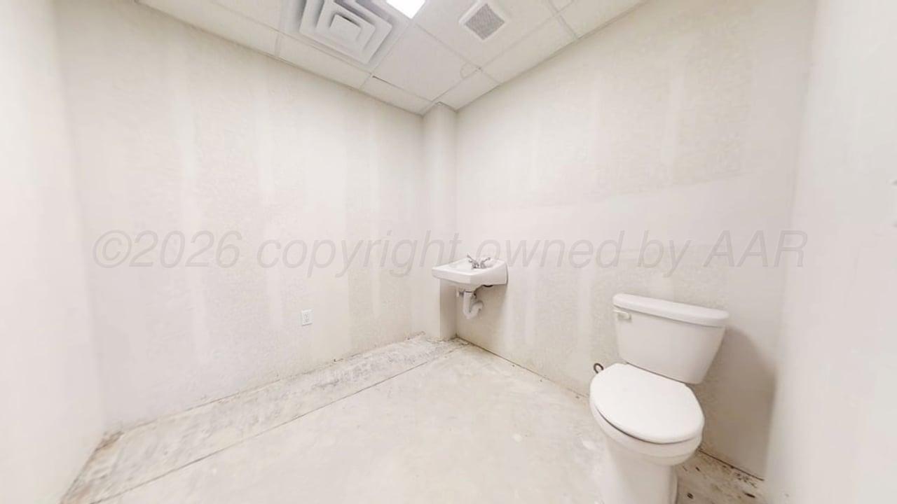 18500 I-40 Frontage Road, 3 Property Photo 6