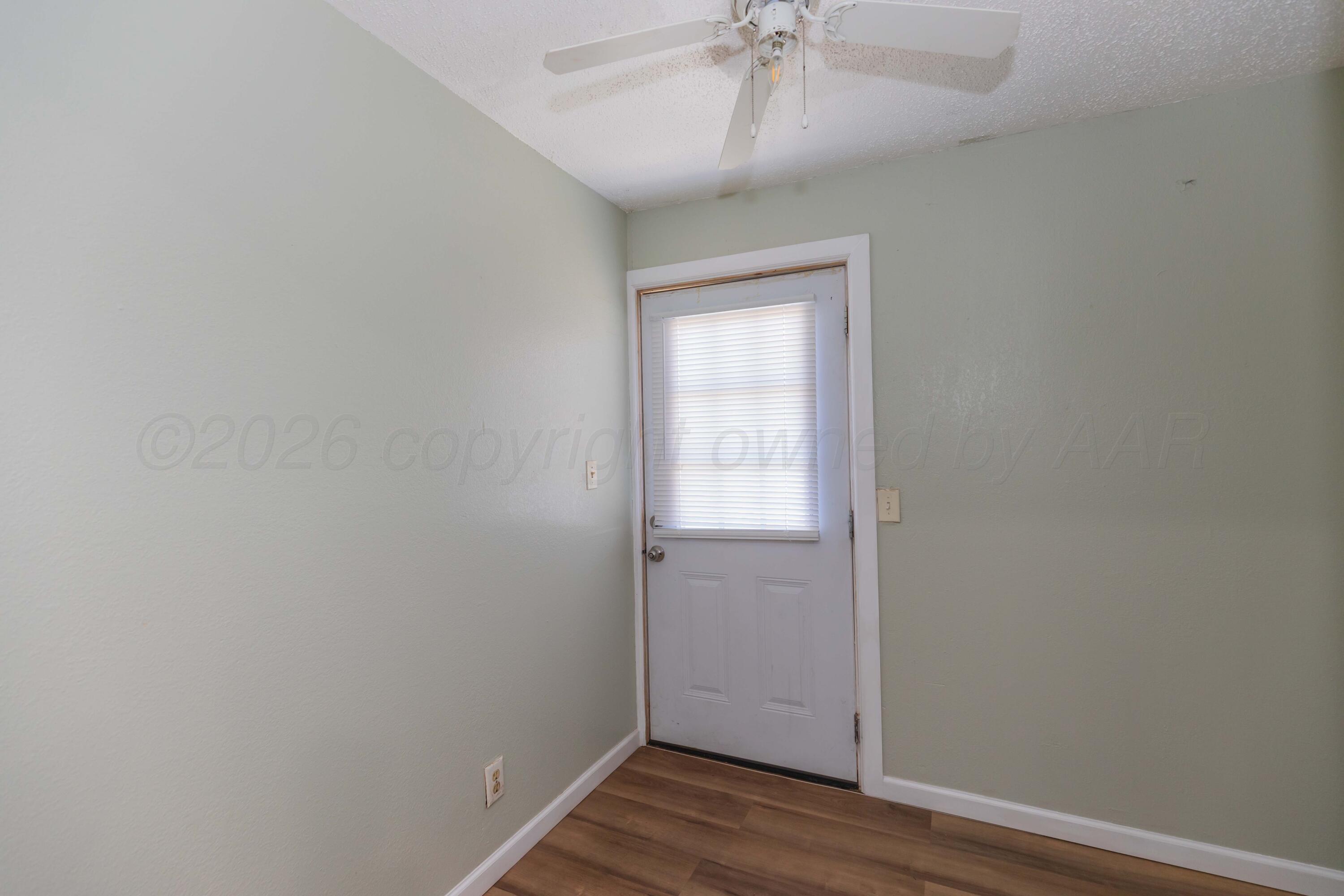 400 N Tennessee Street Property Photo 3