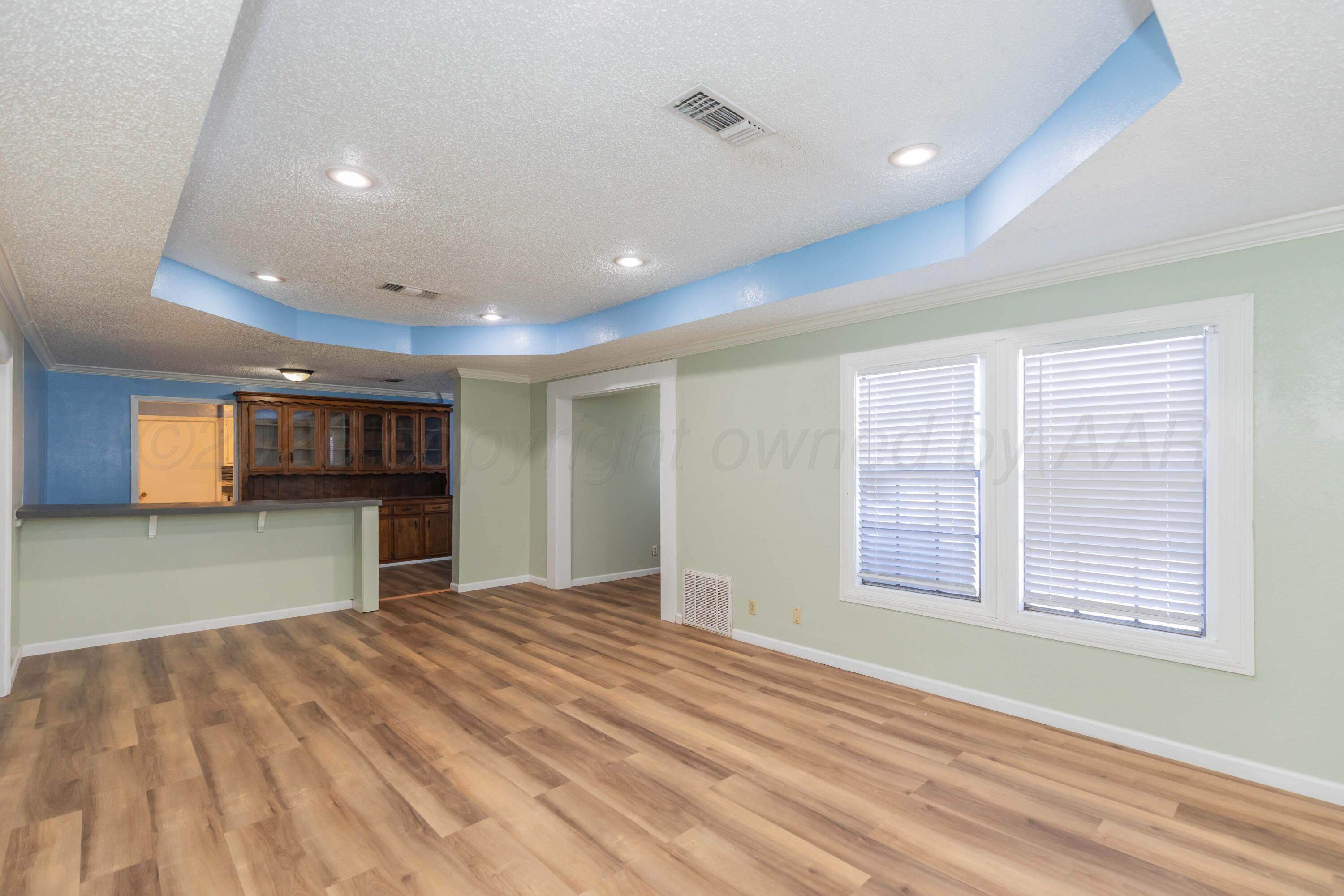 400 N Tennessee Street Property Photo 4