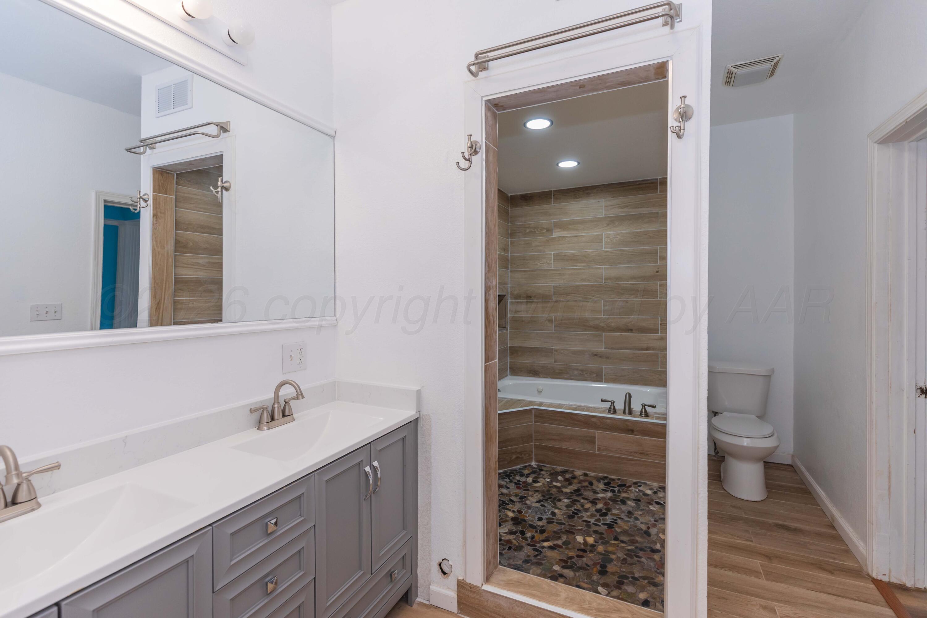 400 N Tennessee Street Property Photo 10