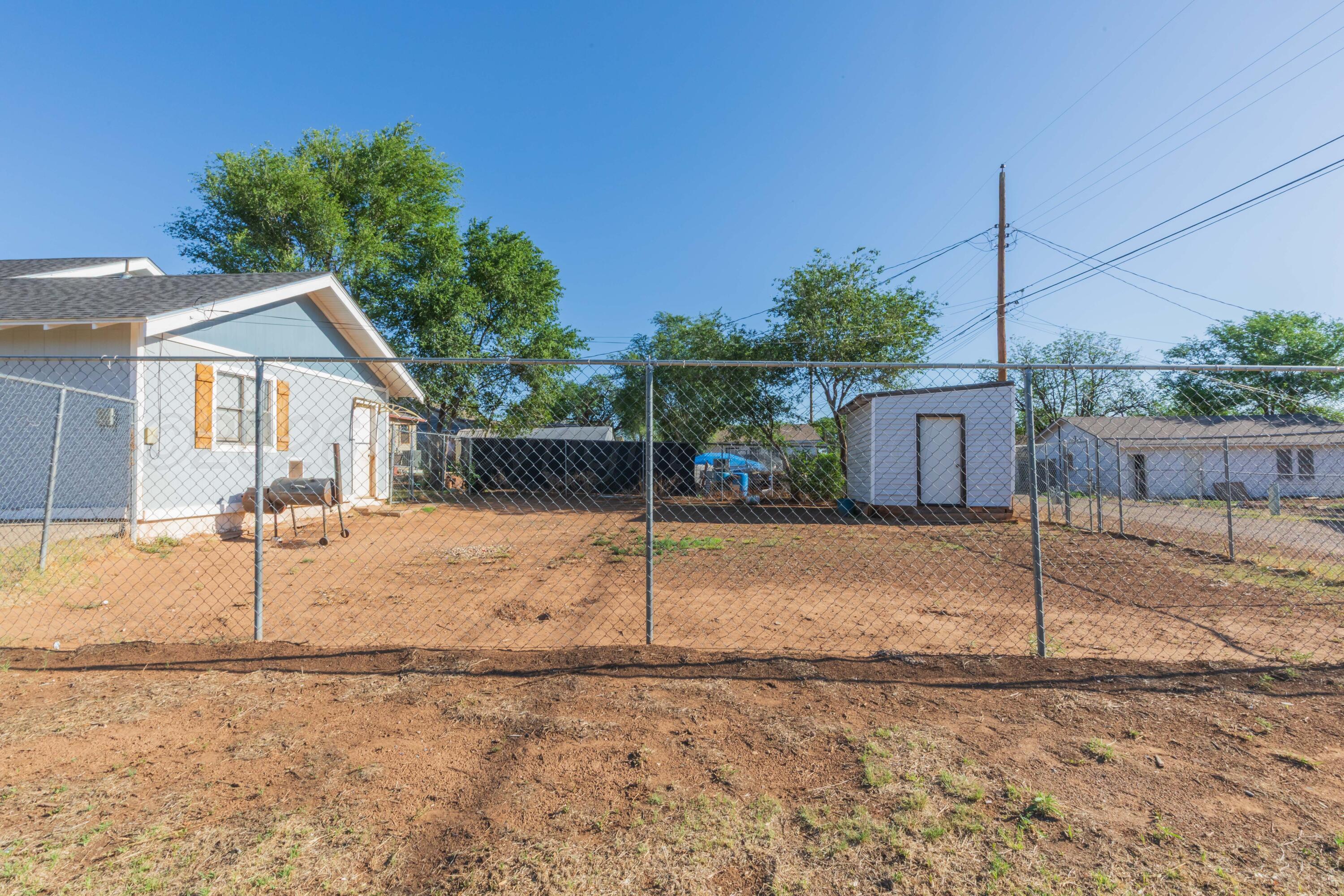 400 N Tennessee Street Property Photo 15