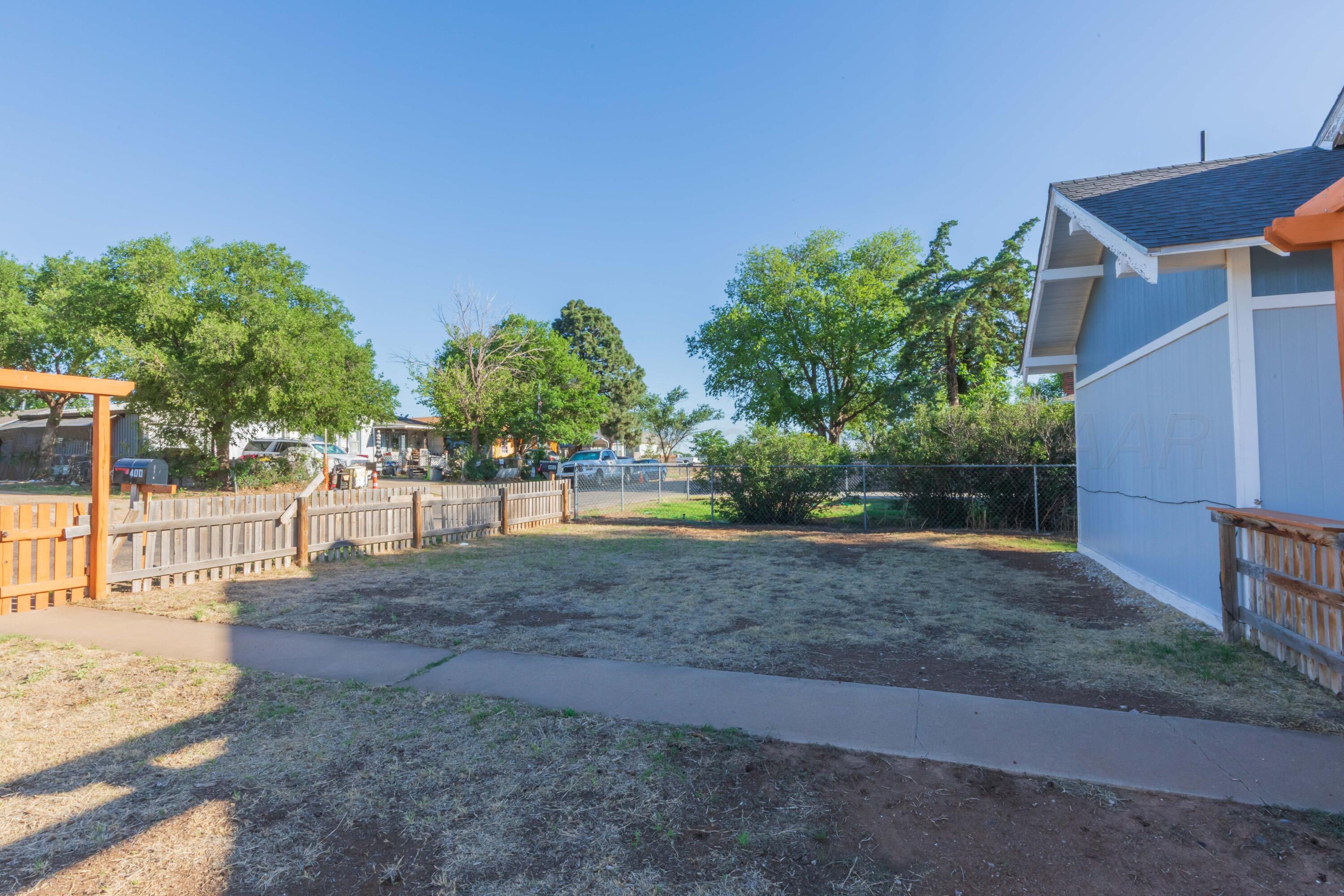 400 N Tennessee Street Property Photo 16
