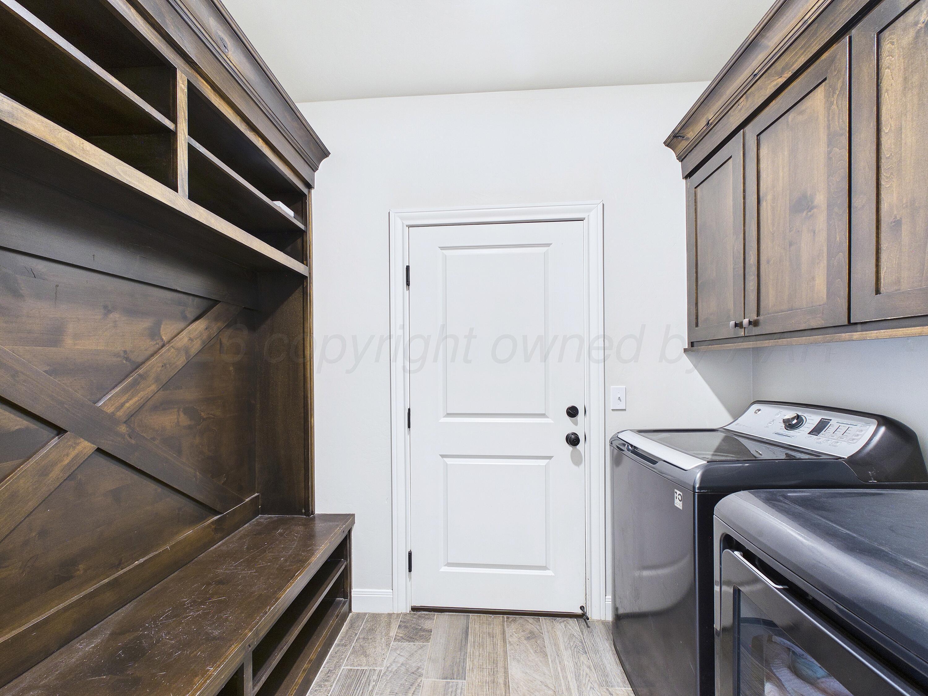 9700 Cicada Trail Property Photo 10