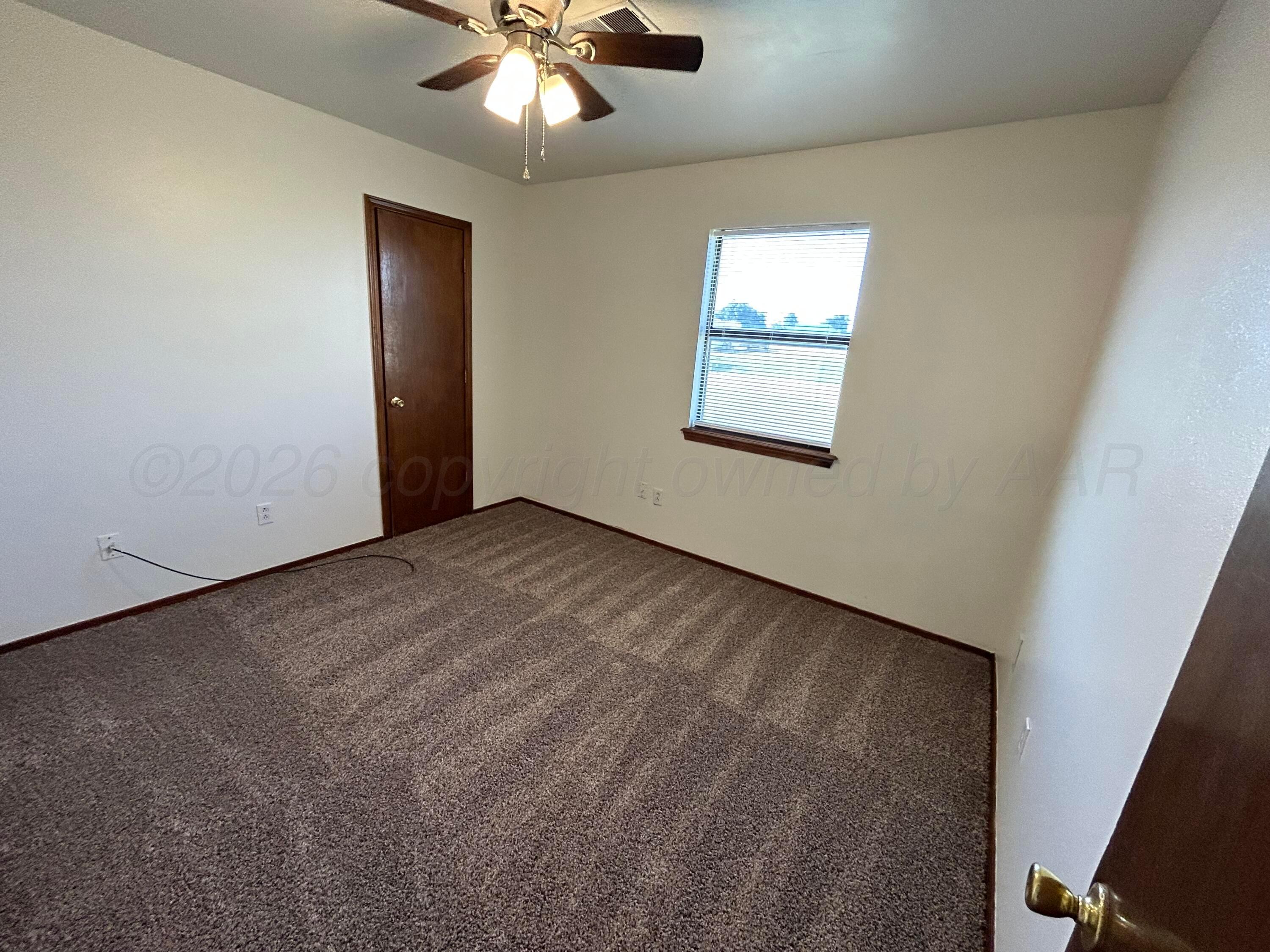 901 N Maryland Street Property Photo 3