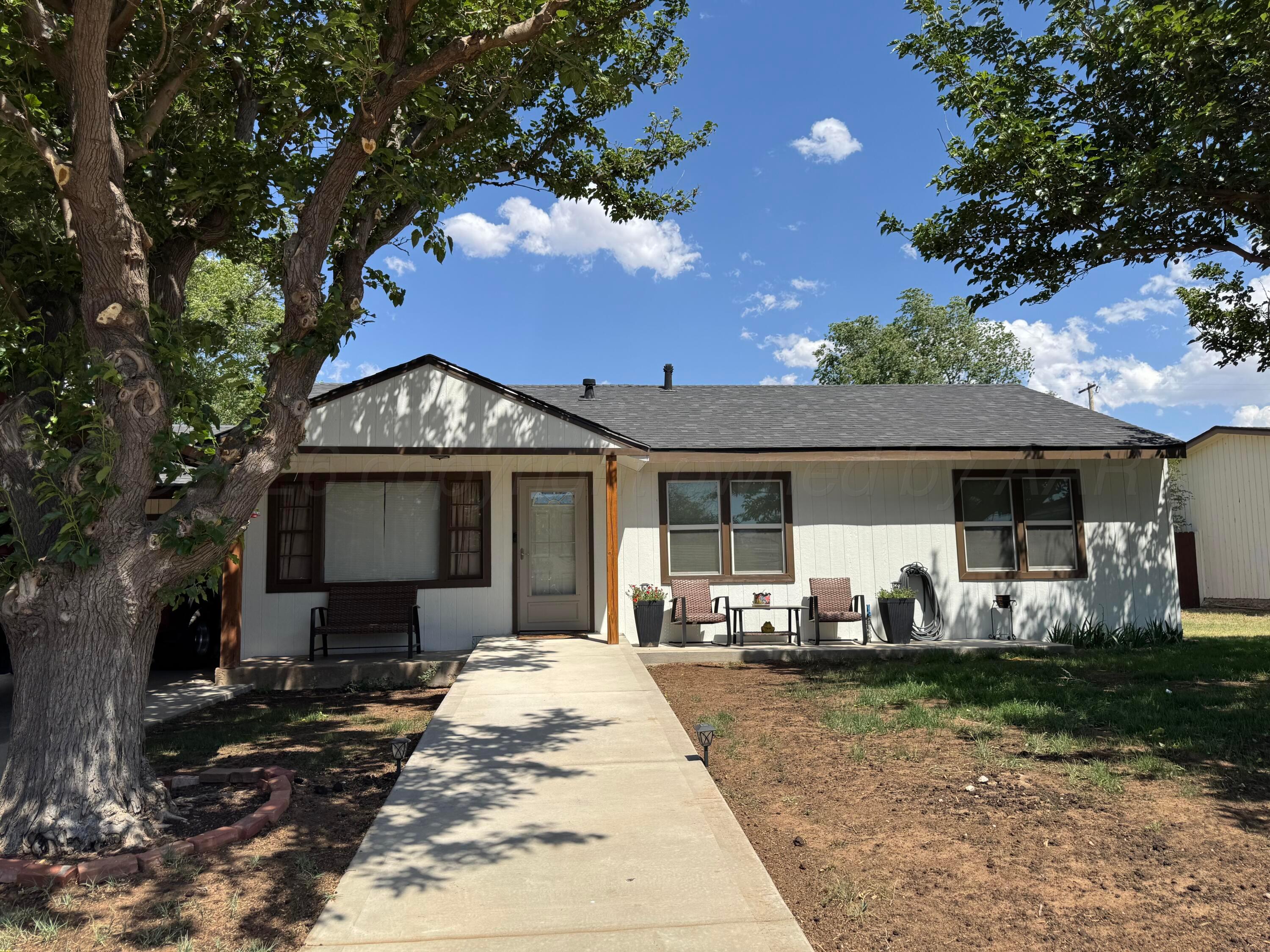 833 Conklin Street Property Photo 1