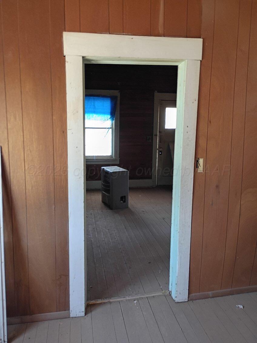 328 N Austin Avenue Property Photo 5