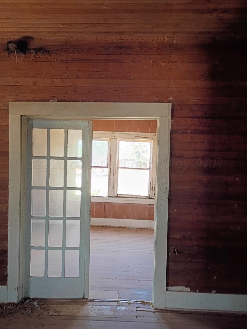 328 N Austin Avenue Property Photo 18