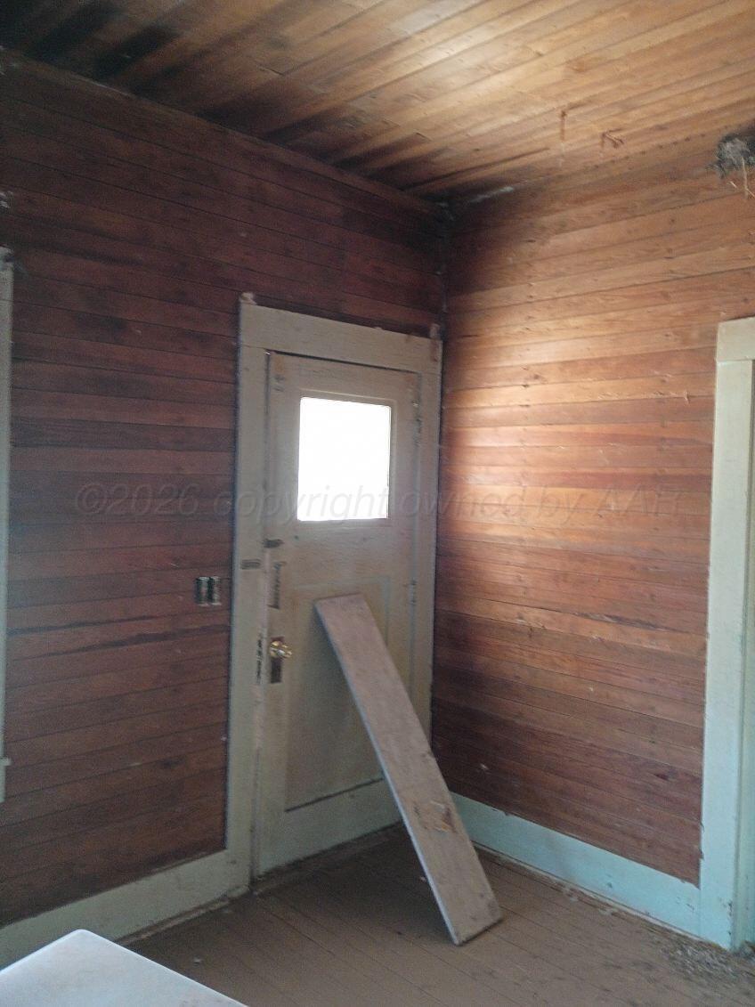 328 N Austin Avenue Property Photo 20