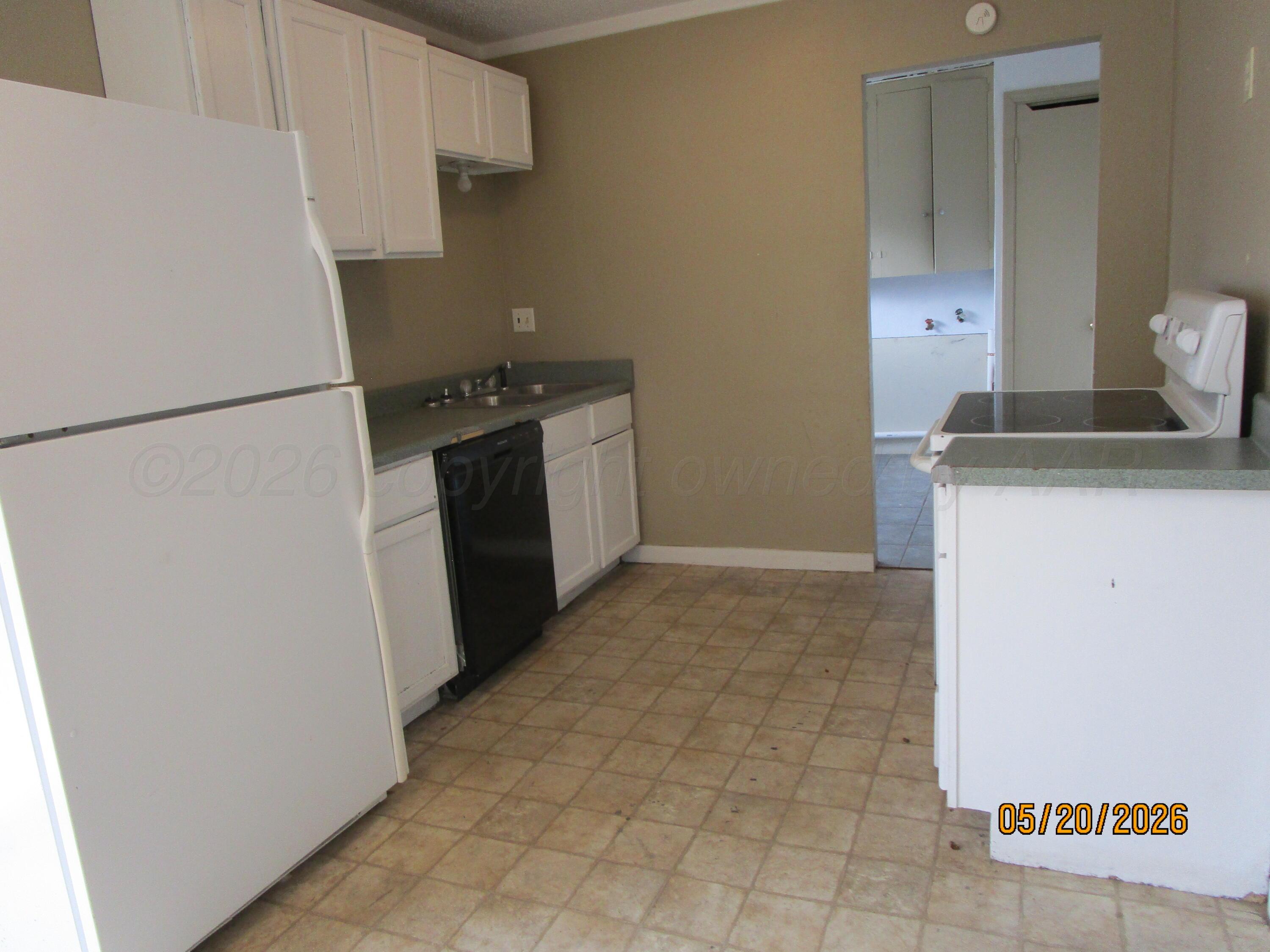 926 West Drive Property Photo 8