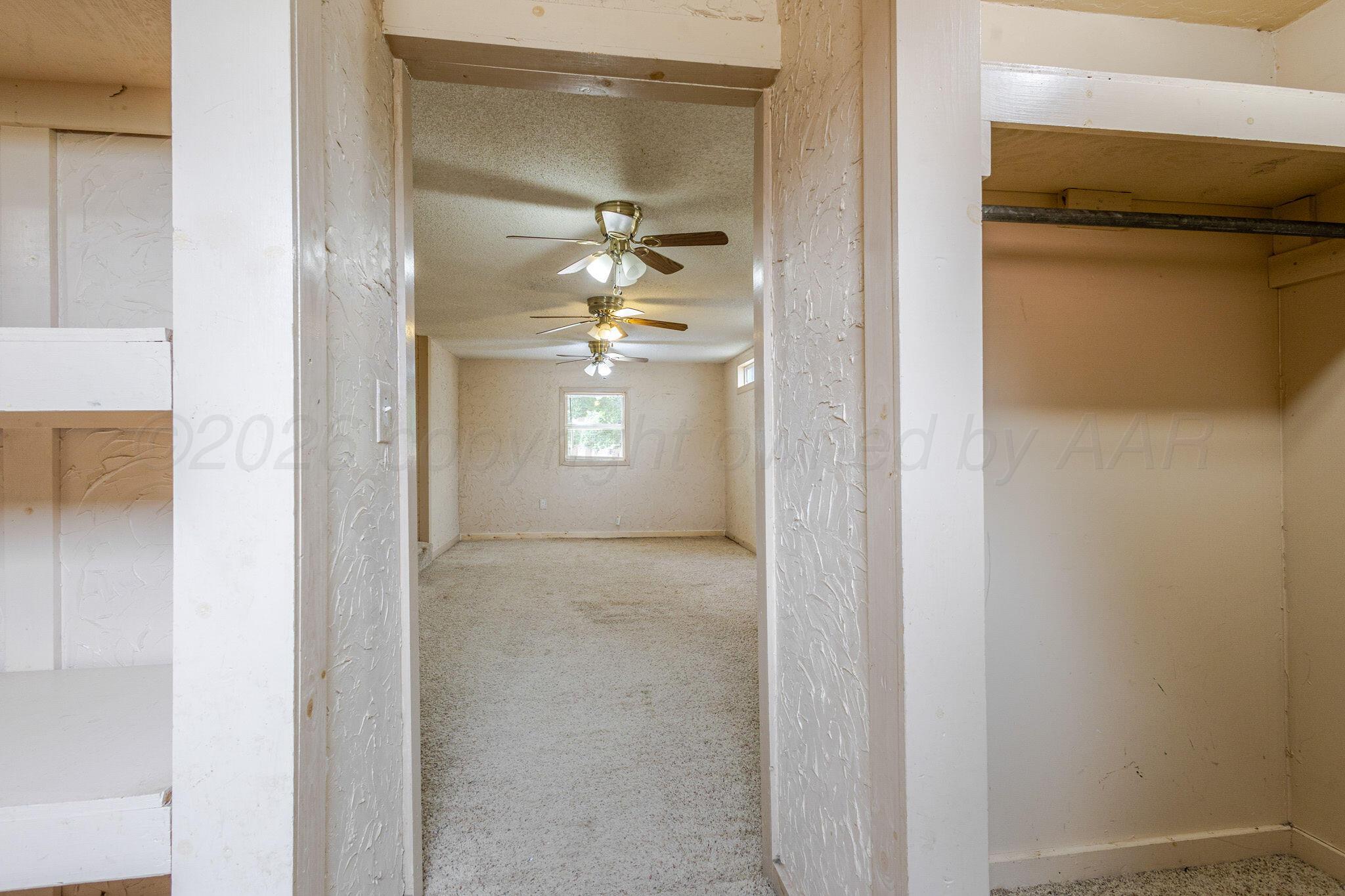 615 W Avenue J Property Photo 18