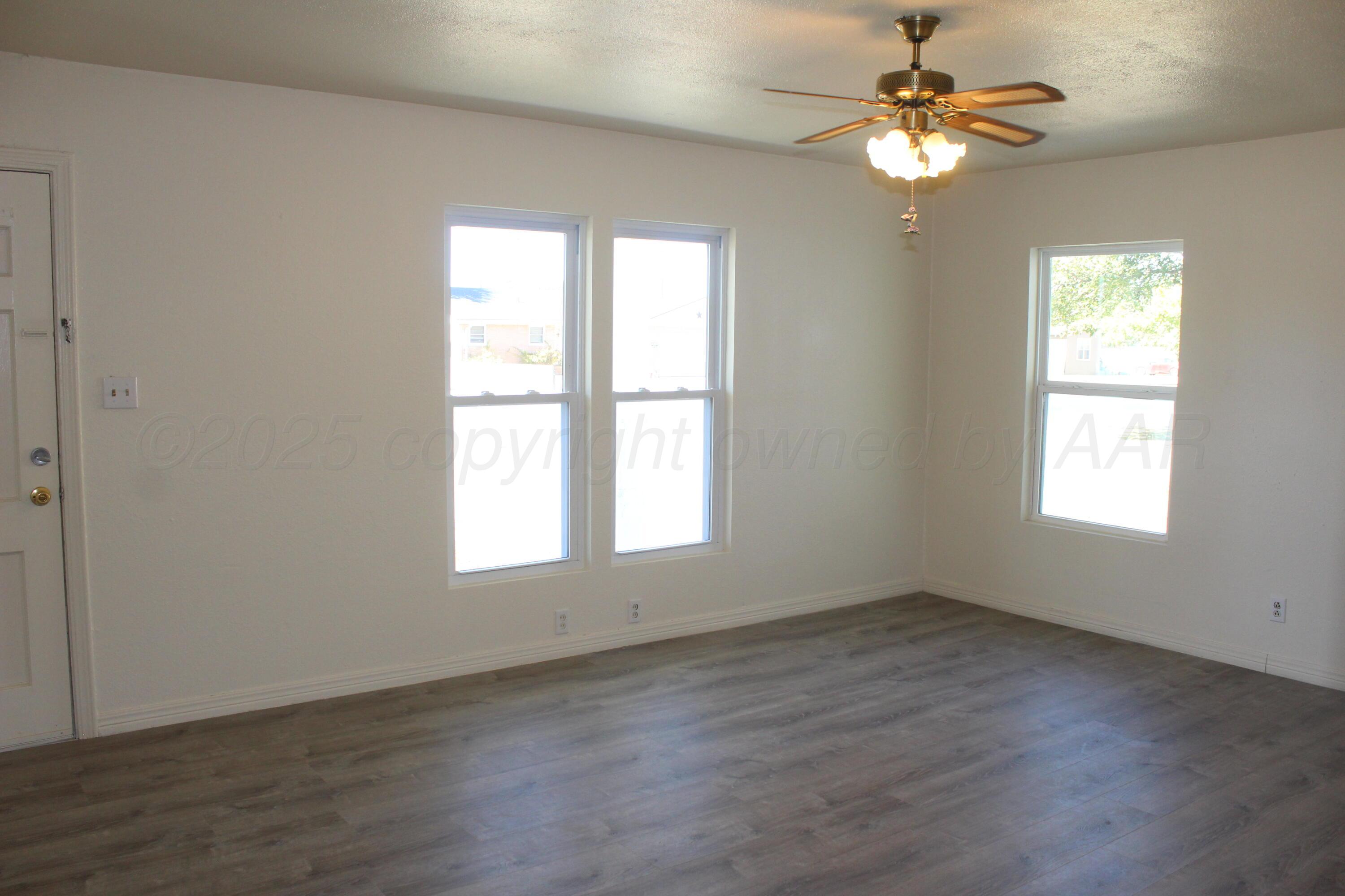 718 Ave. K Property Photo 5