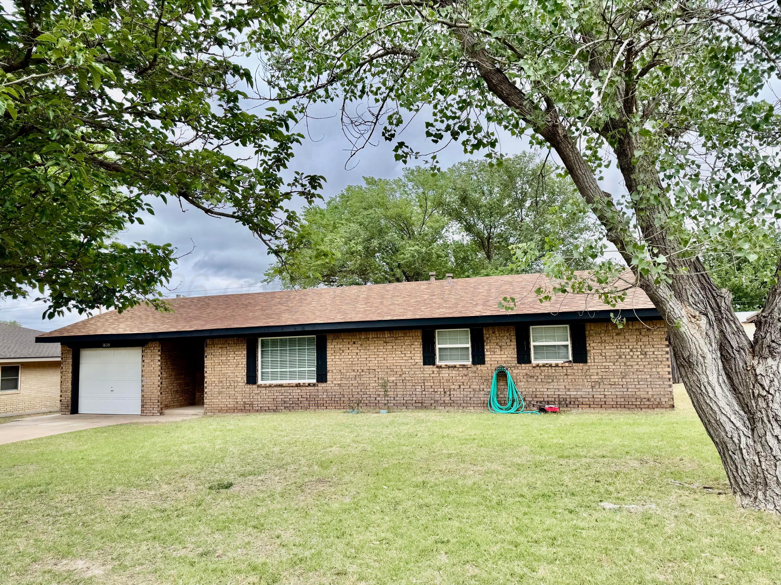 1639 S Willard Avenue Property Photo 1