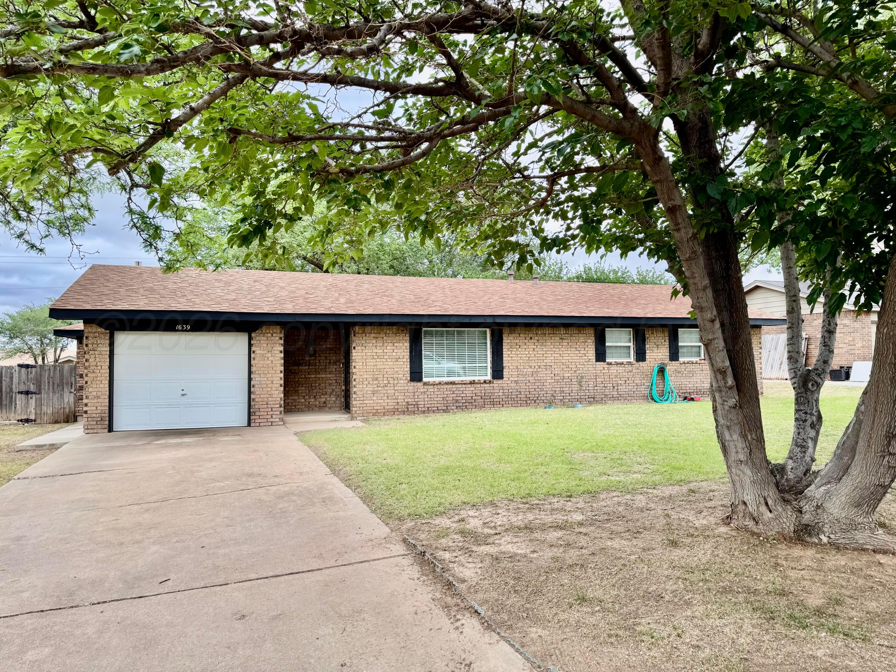 1639 S Willard Avenue Property Photo 2