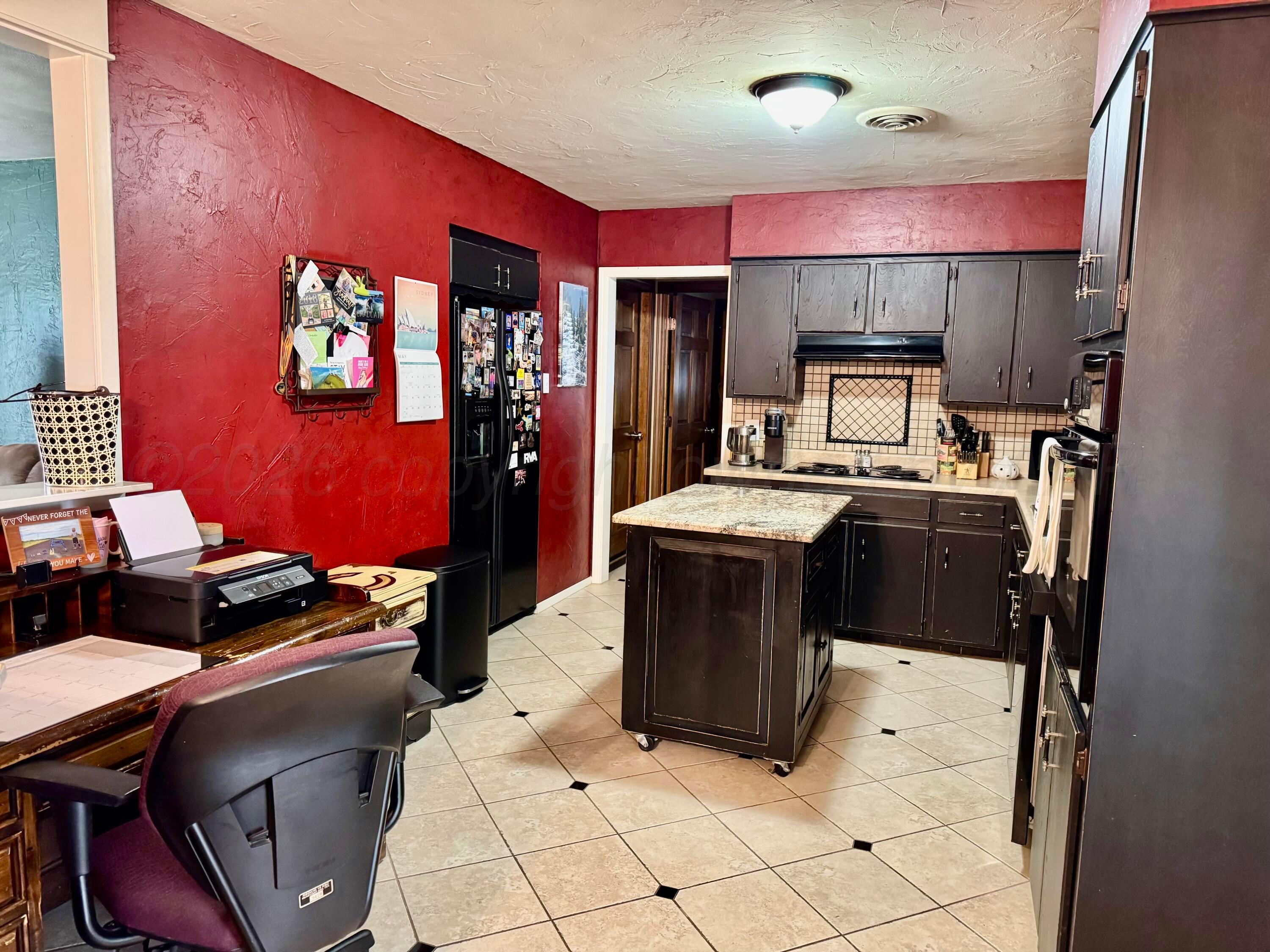 1639 S Willard Avenue Property Photo 8