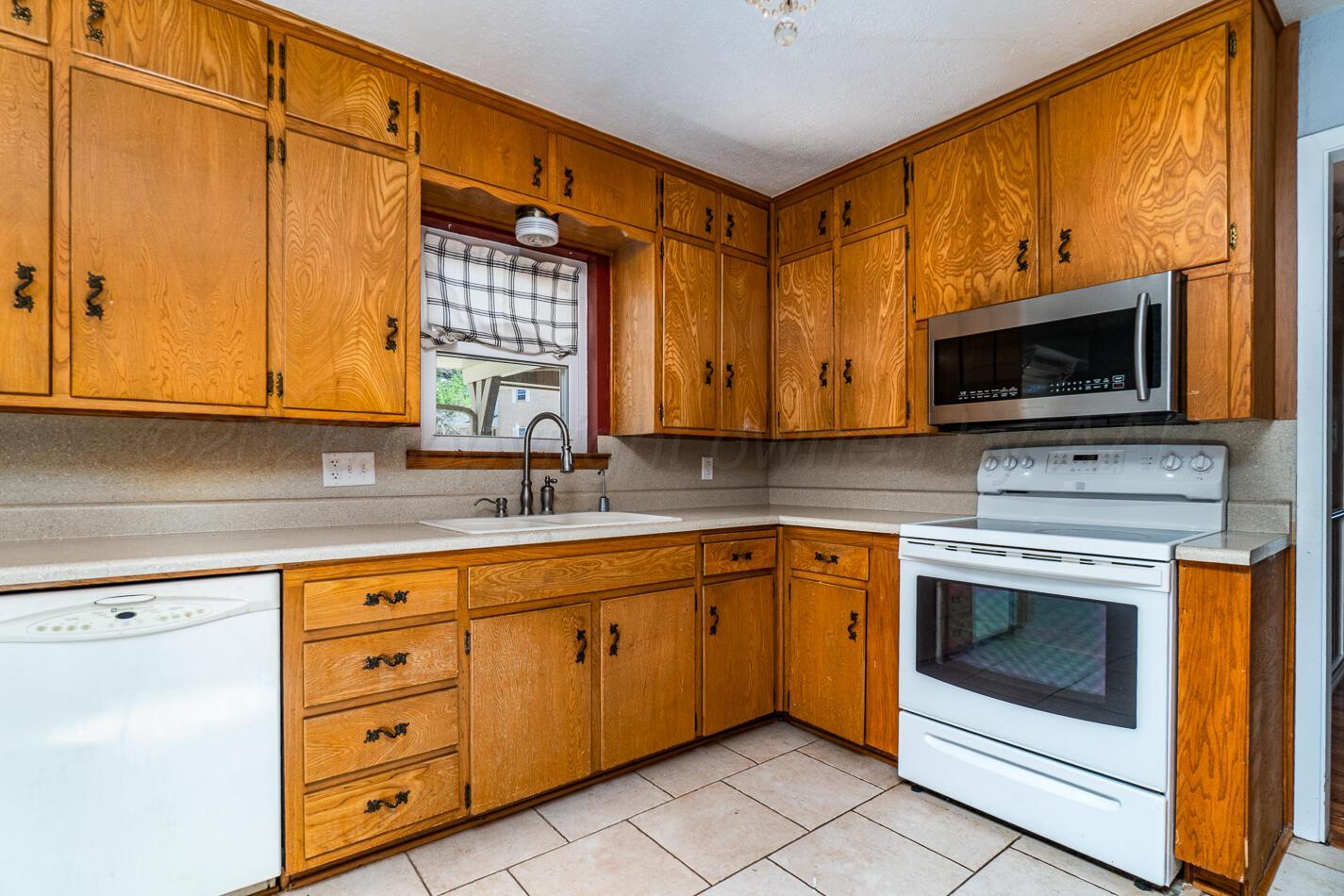 1514 Primrose Lane Property Photo 8