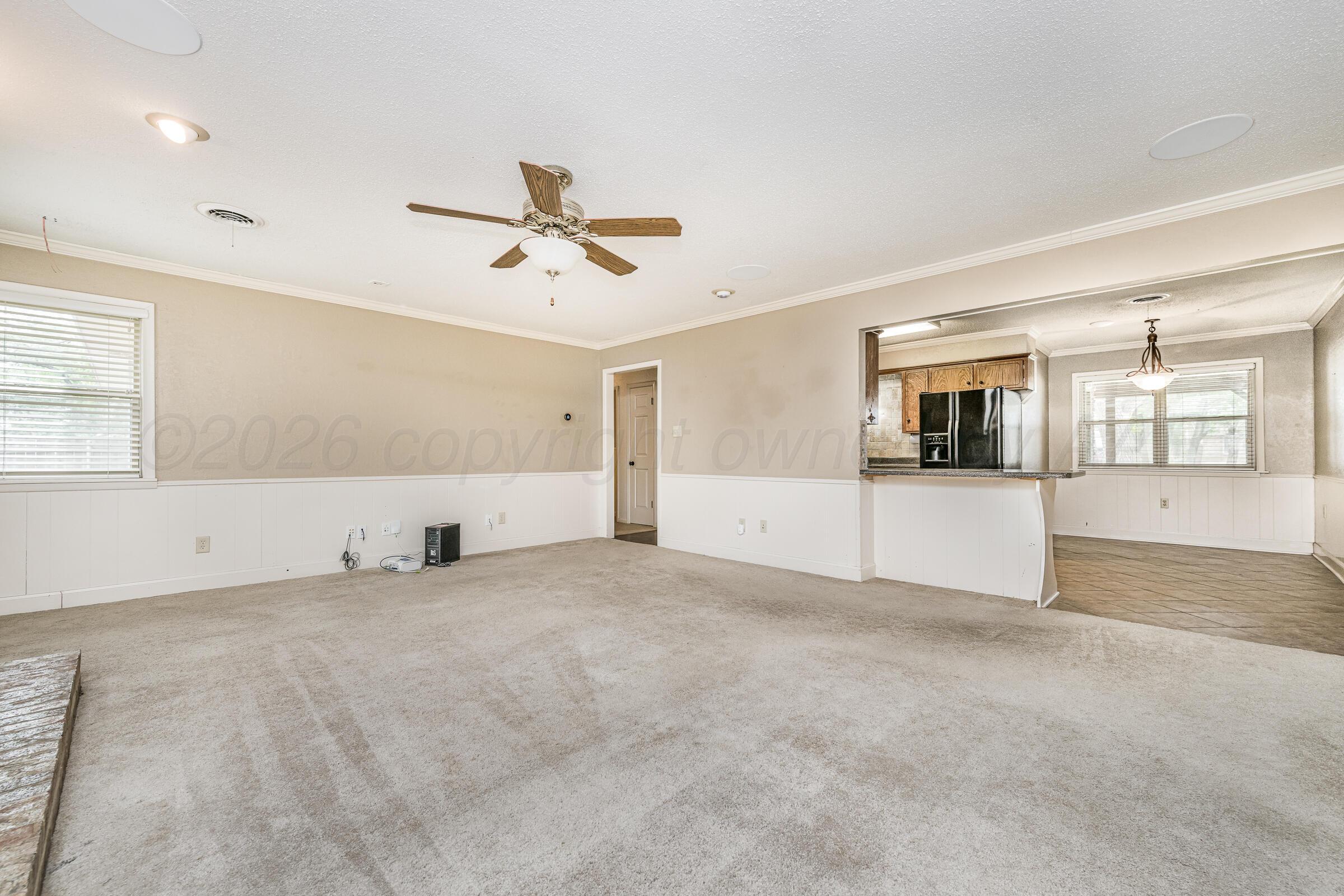 4400 W Farmers Avenue Property Photo 8