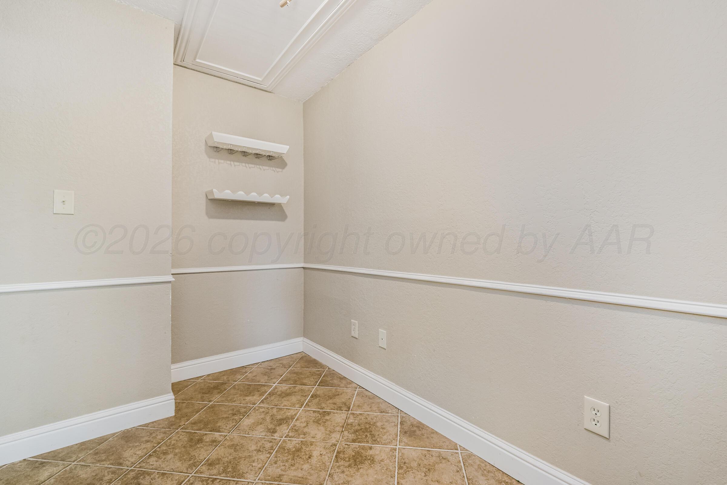 4400 W Farmers Avenue Property Photo 14