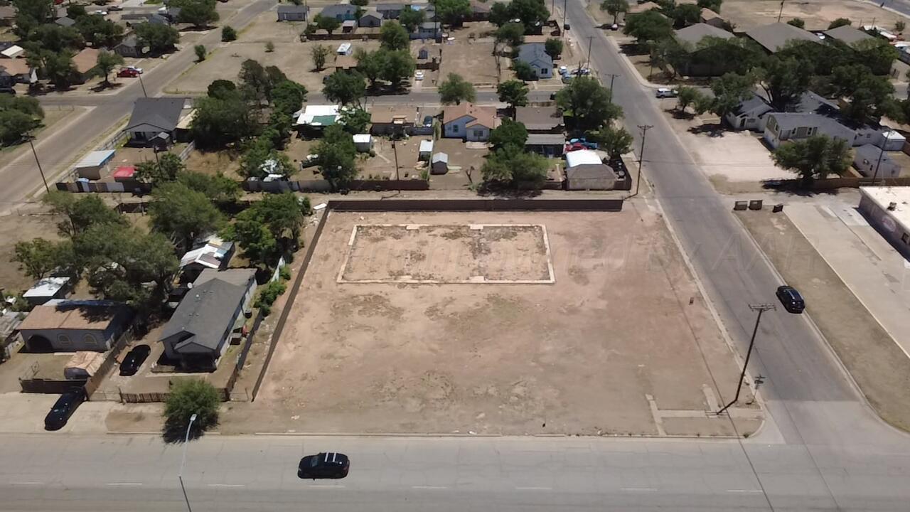 900 N Buchanan Street Property Photo 1