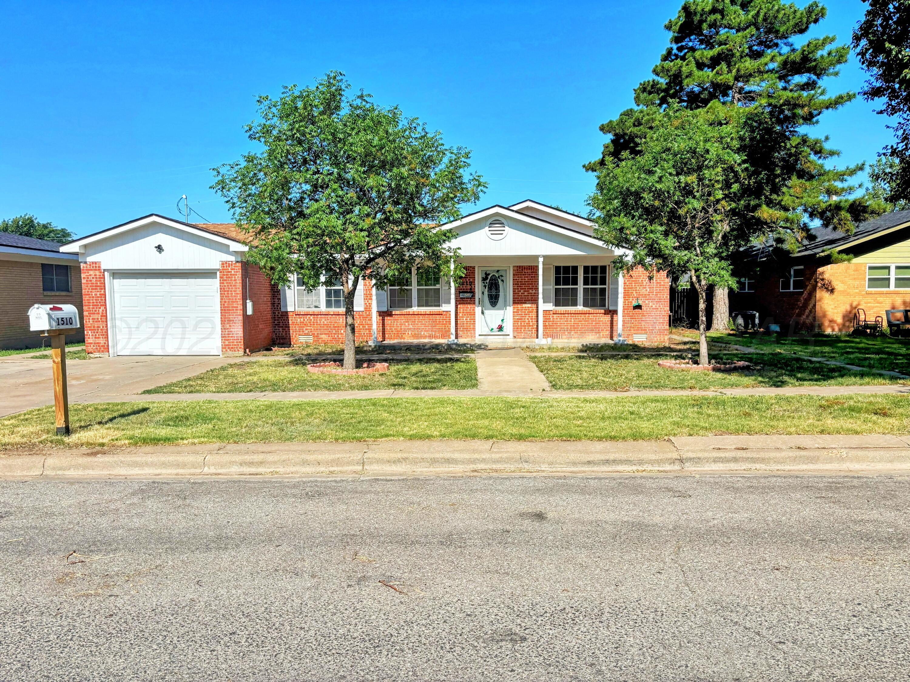 1510 S Indiana Street Property Photo 1