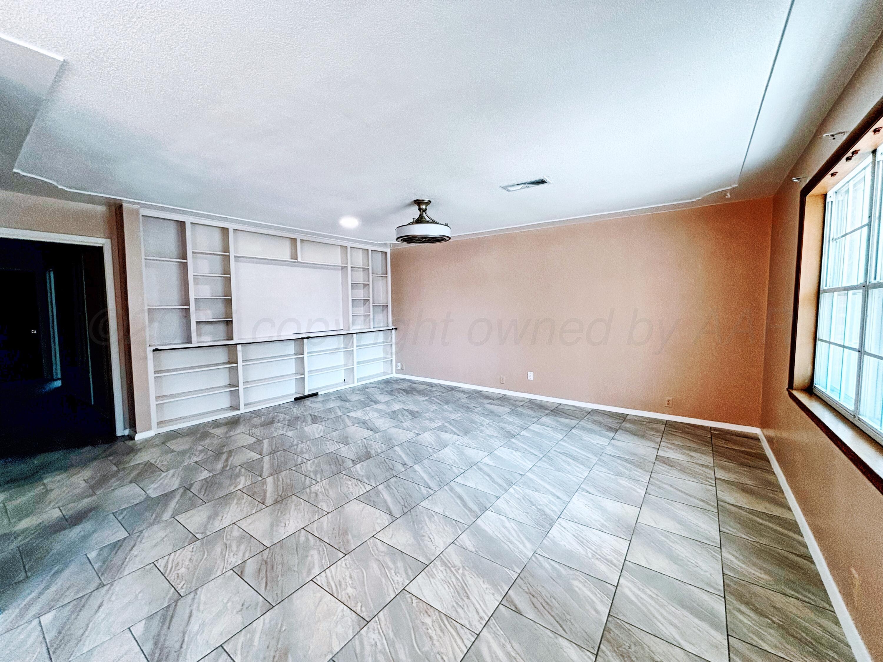 1510 S Indiana Street Property Photo 3