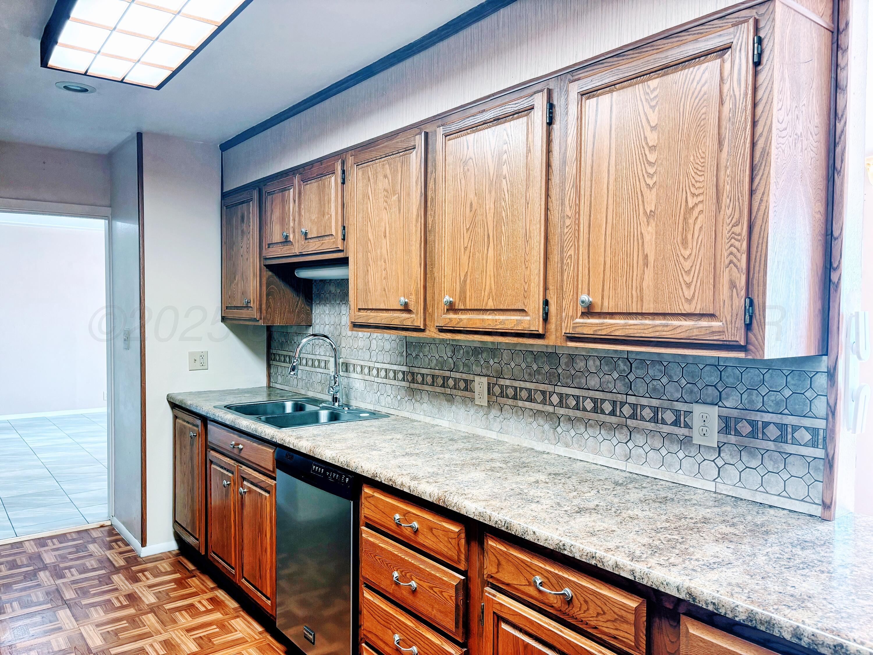 1510 S Indiana Street Property Photo 10