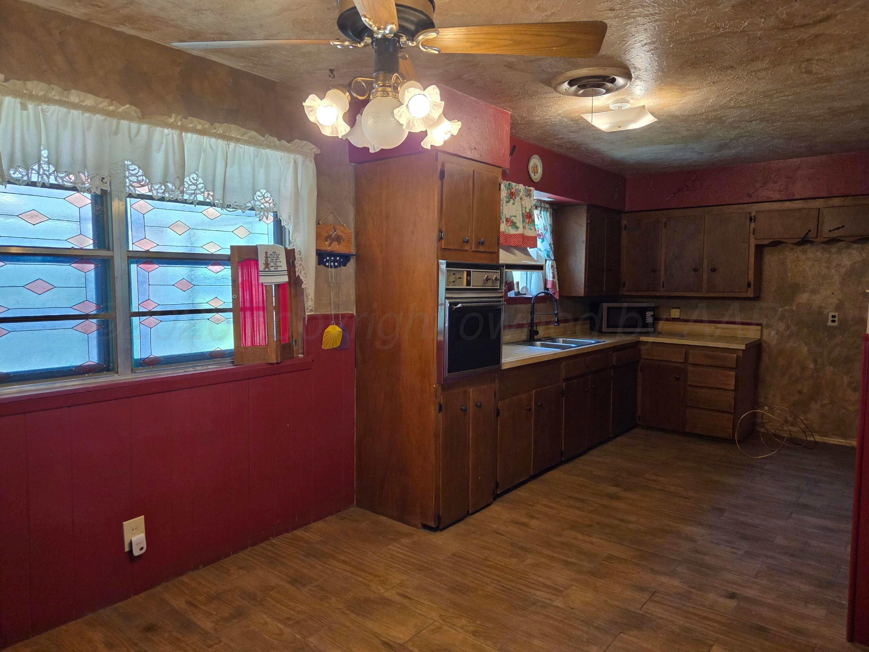 1909 Grinnell Drive Property Photo 9