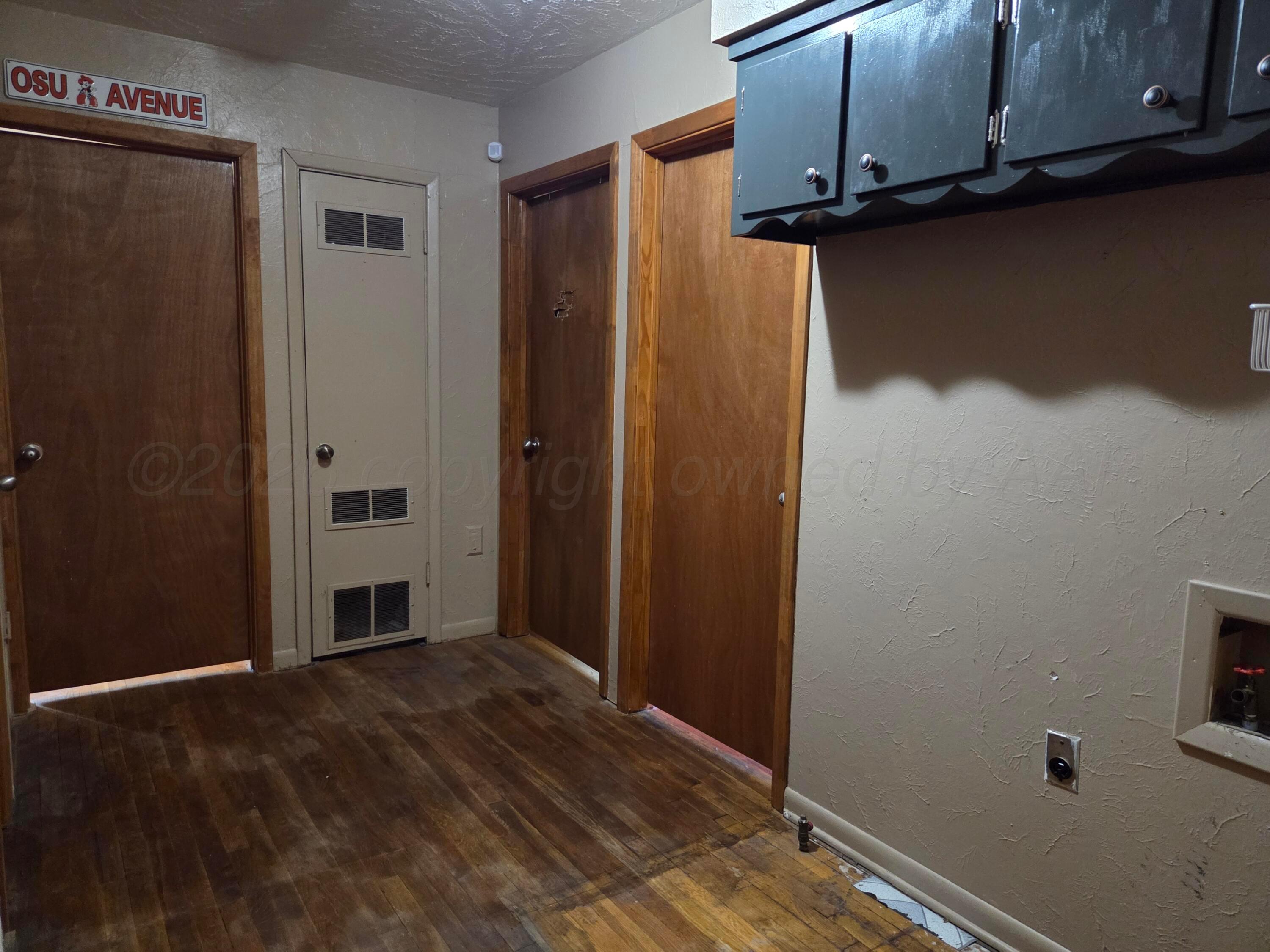 1909 Grinnell Drive Property Photo 14