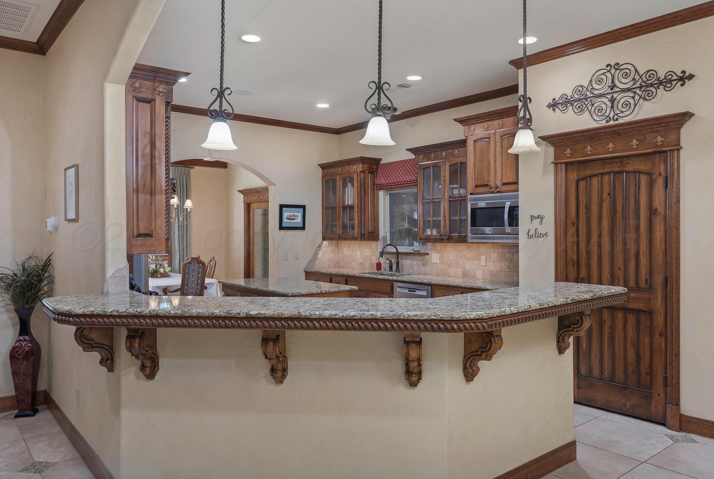 7813 Greenbriar Drive Property Photo 11