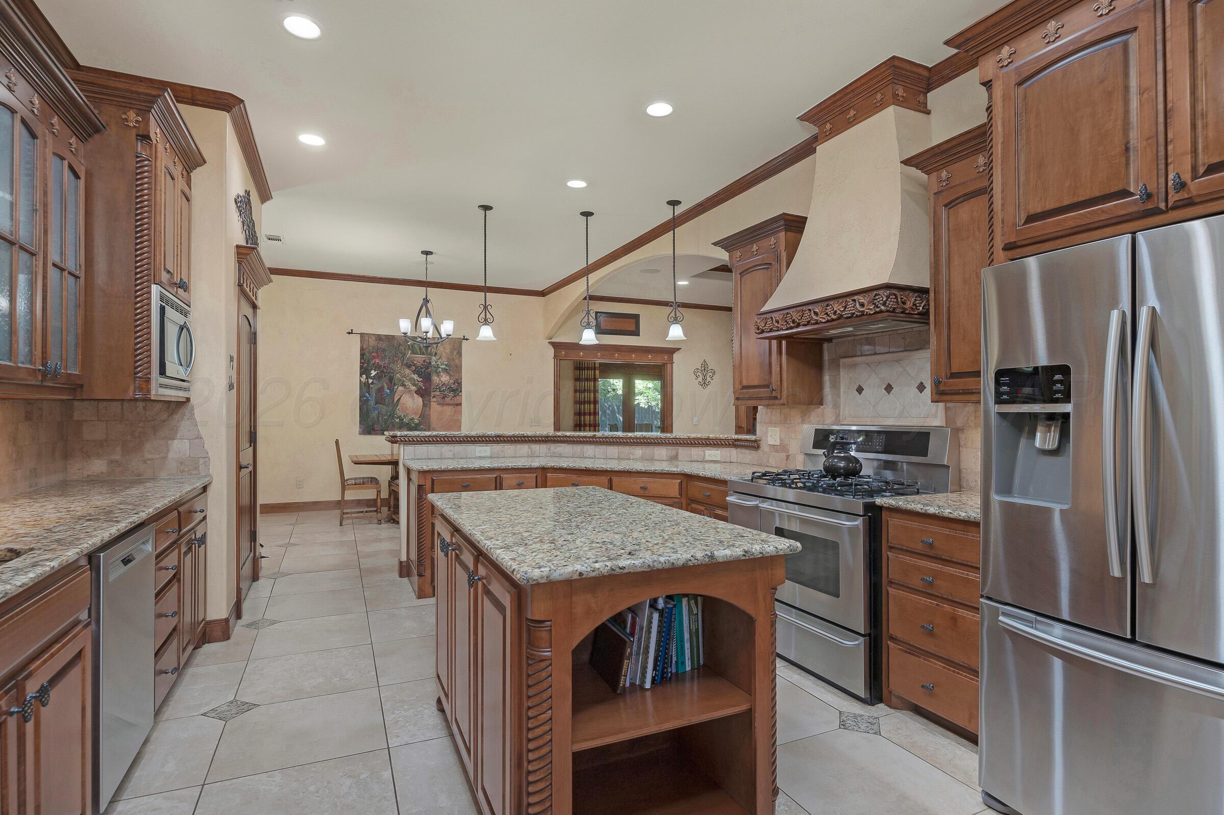 7813 Greenbriar Drive Property Photo 15