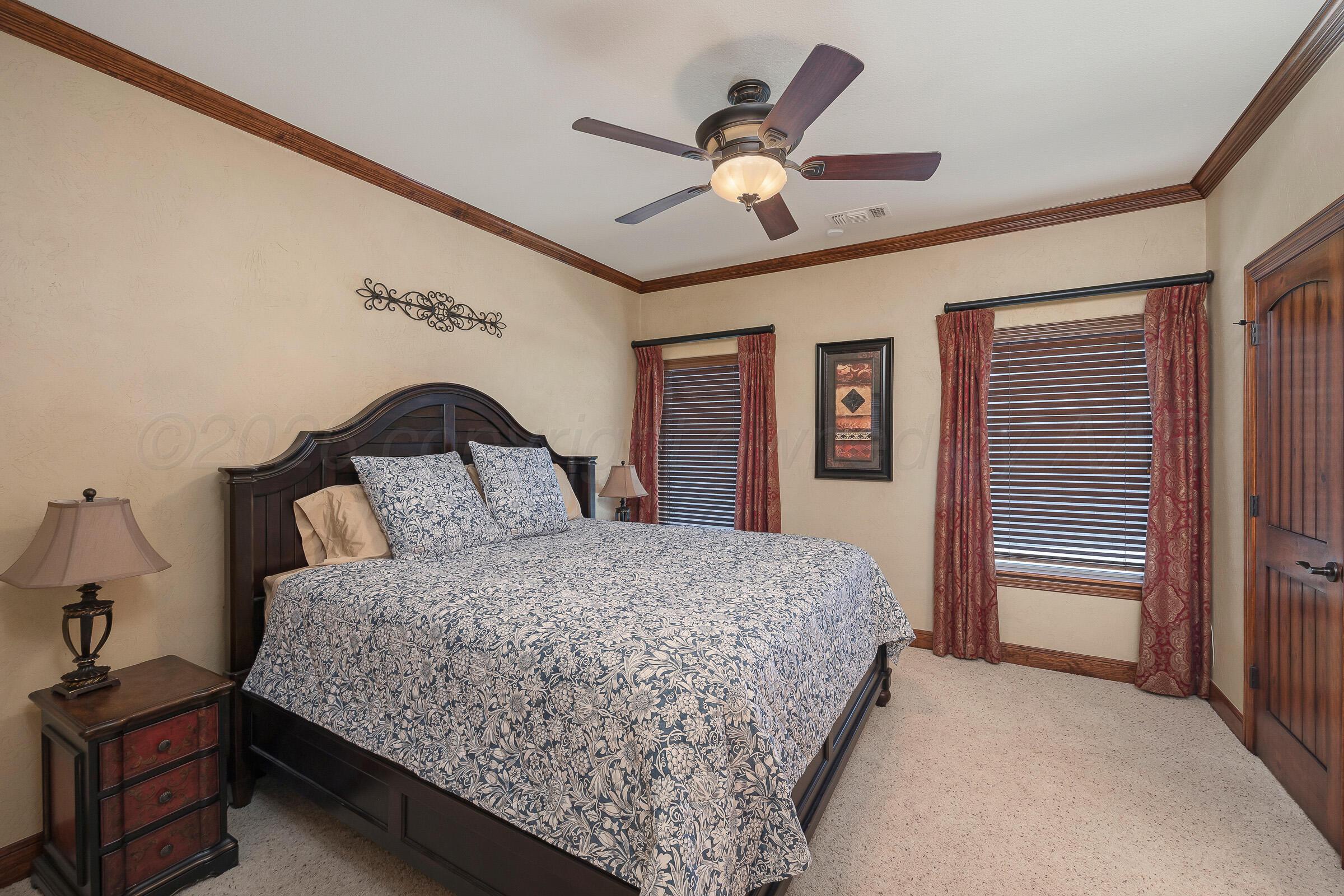 7813 Greenbriar Drive Property Photo 32