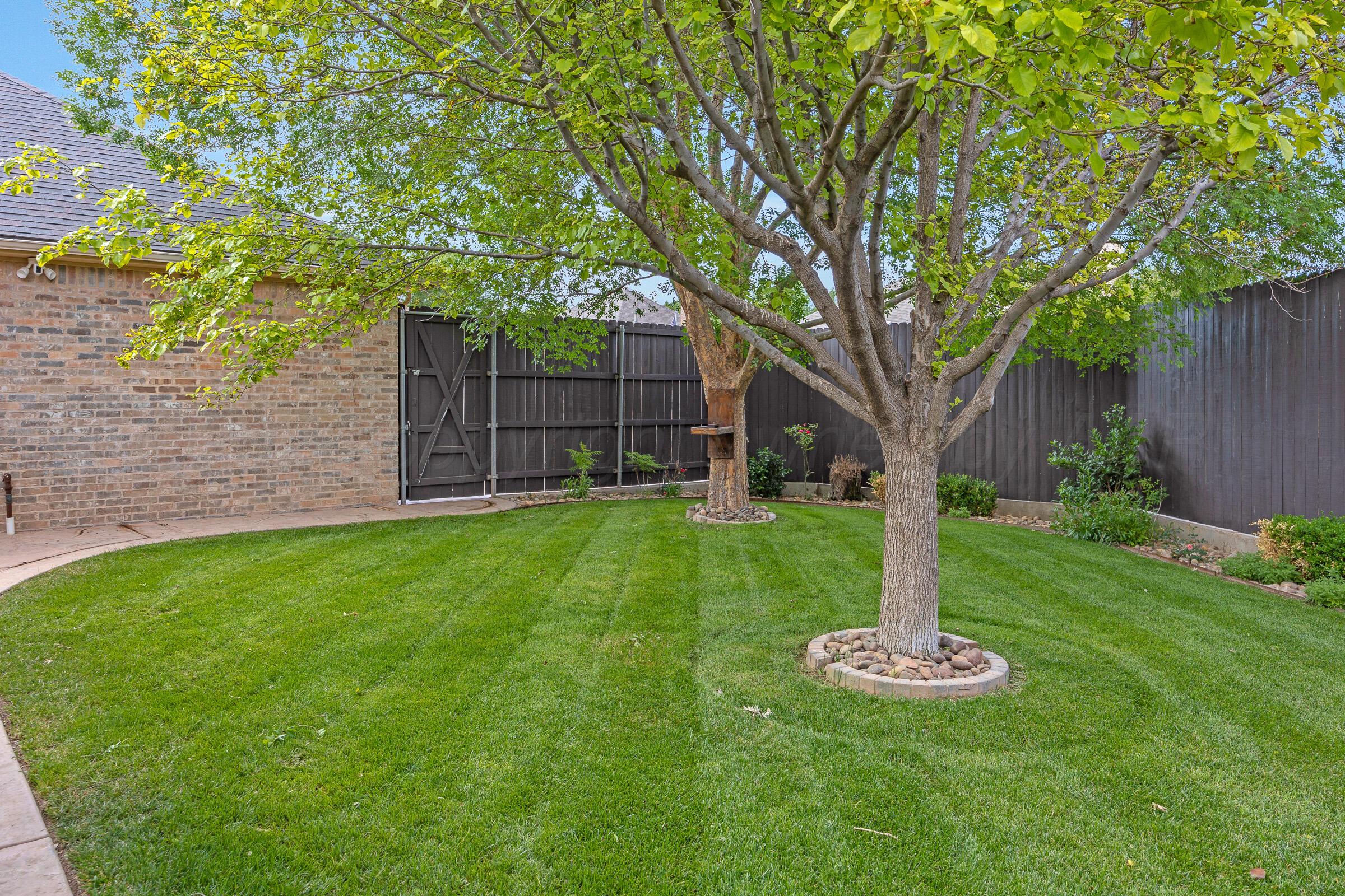 7813 Greenbriar Drive Property Photo 43