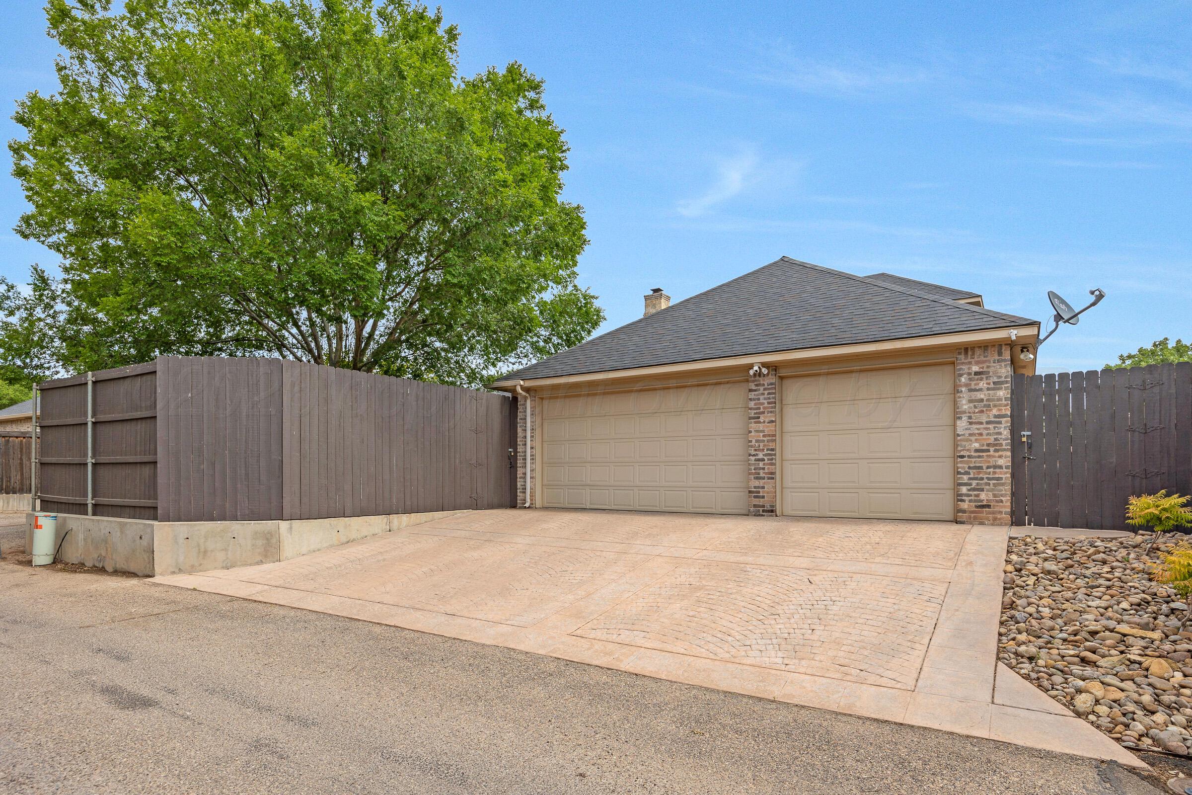 7813 Greenbriar Drive Property Photo 46