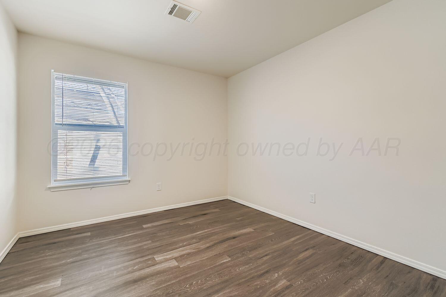 1437 Nw 17th Avenue Property Photo 8