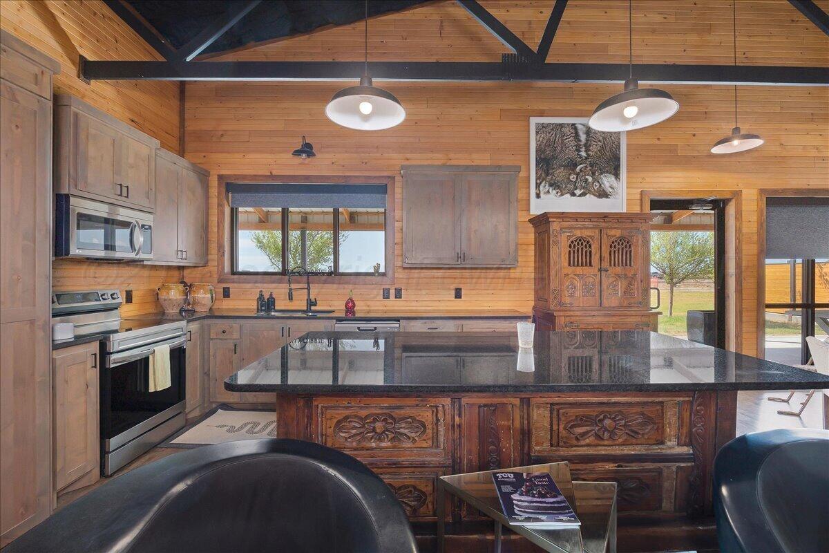 12621 Equestrian Trail Property Photo 8