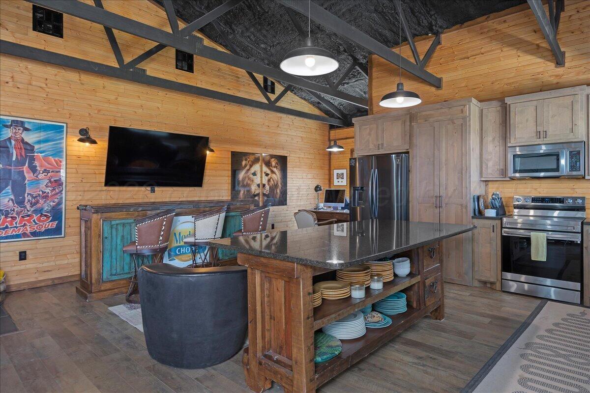 12621 Equestrian Trail Property Photo 10
