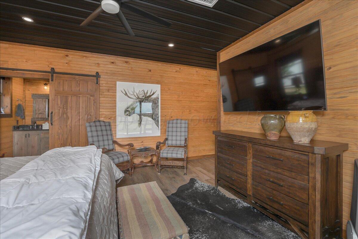 12621 Equestrian Trail Property Photo 15