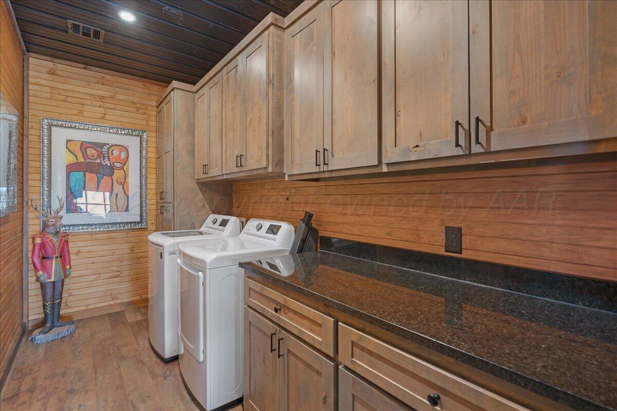 12621 Equestrian Trail Property Photo 20