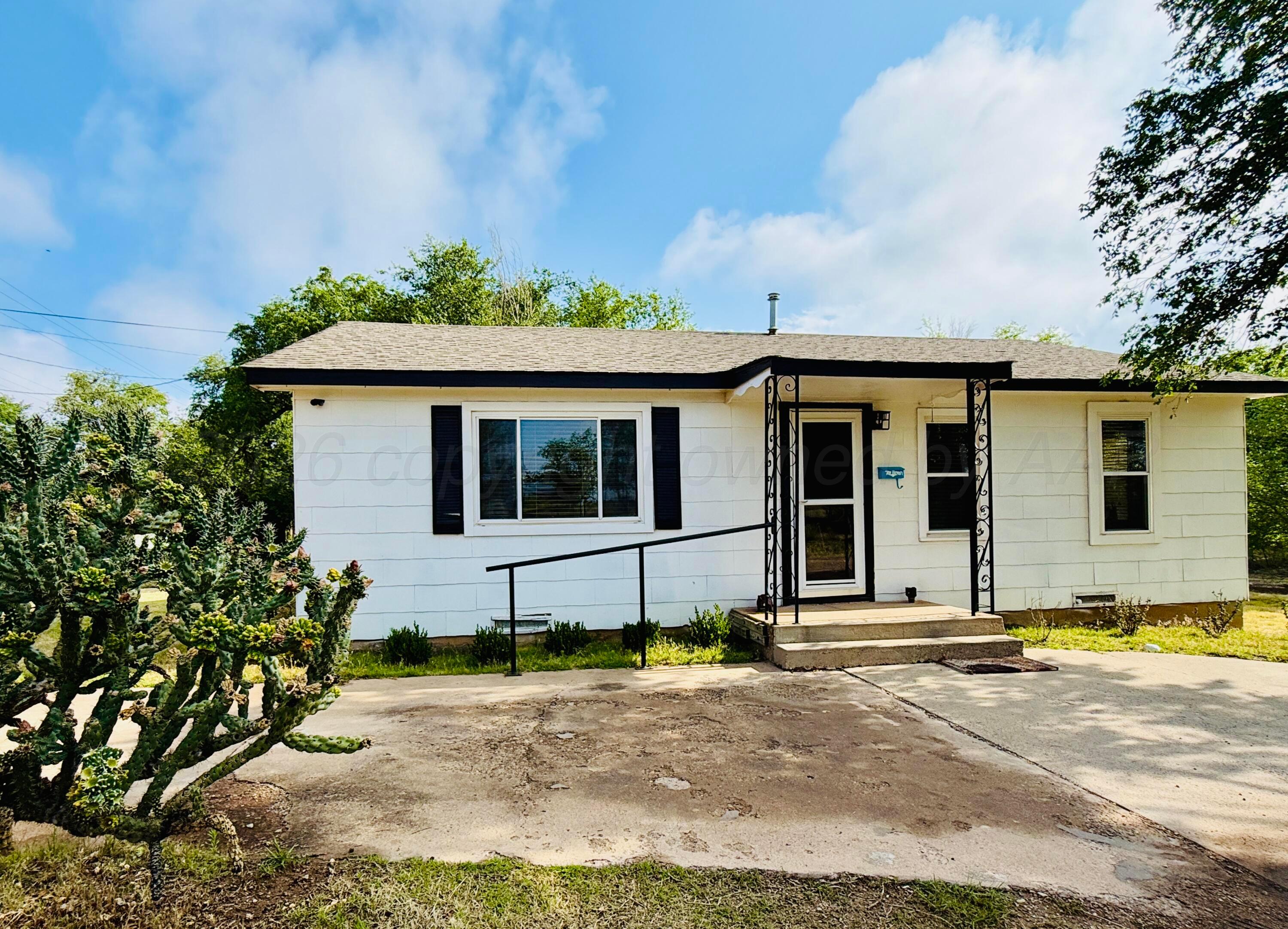 701 Brain Street Property Photo 1
