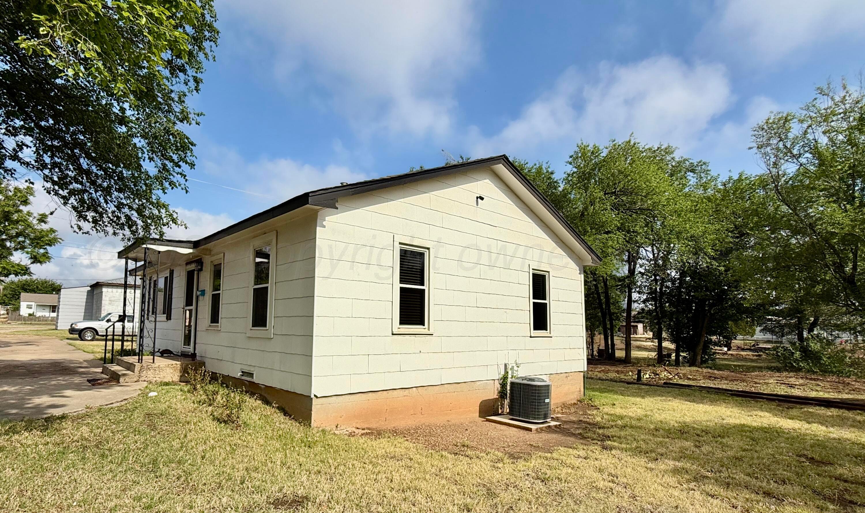 701 Brain Street Property Photo 5