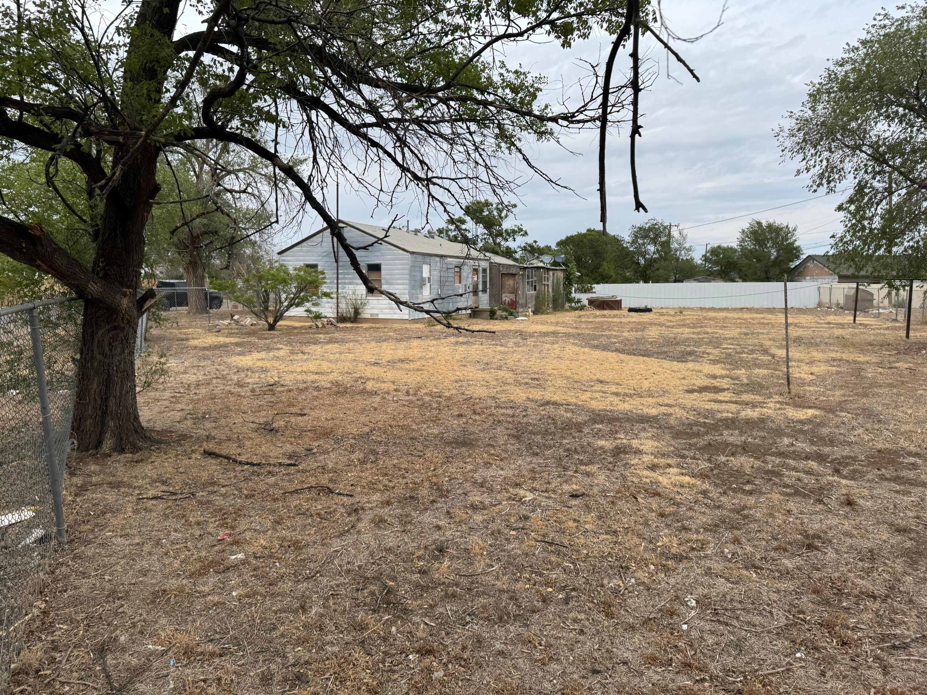 1407 Carter Street Property Photo 3