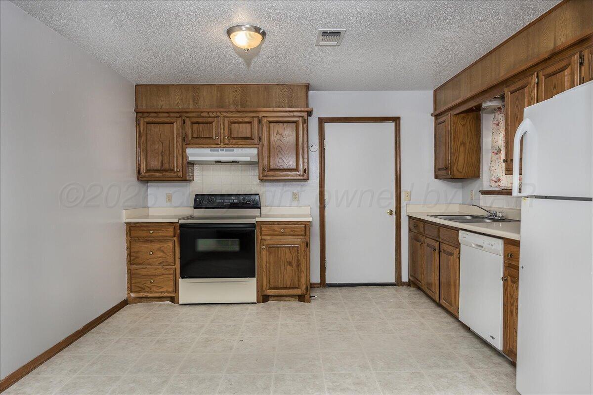 79 Valleyview Road Property Photo 11