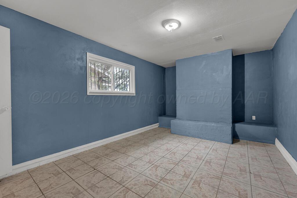 2041 Dahlia Street Property Photo 6