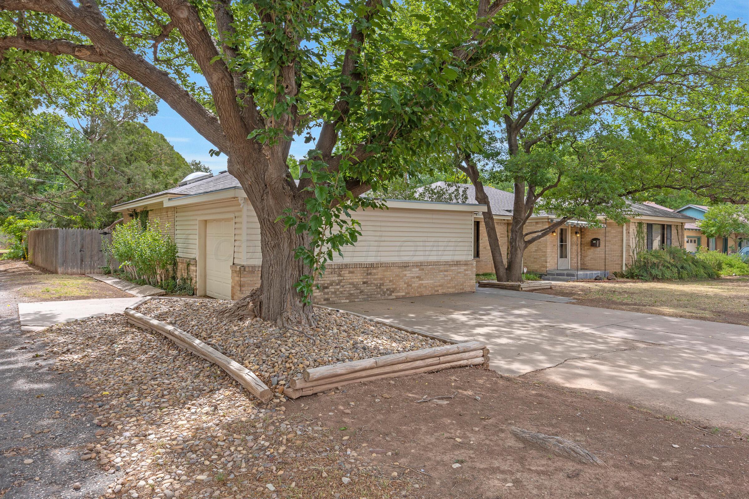 1213 S Bryan Street Property Photo 2