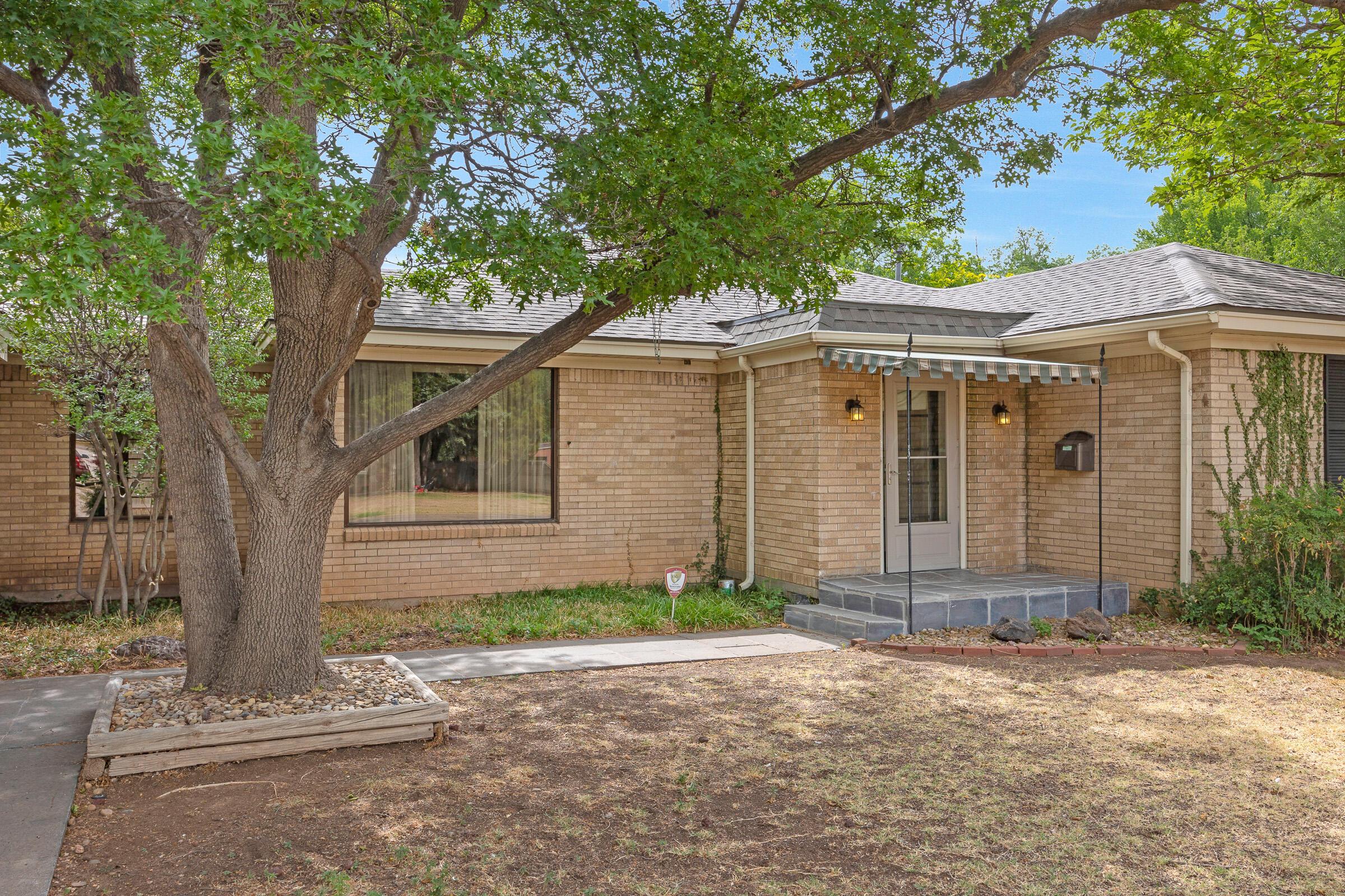 1213 S Bryan Street Property Photo 3