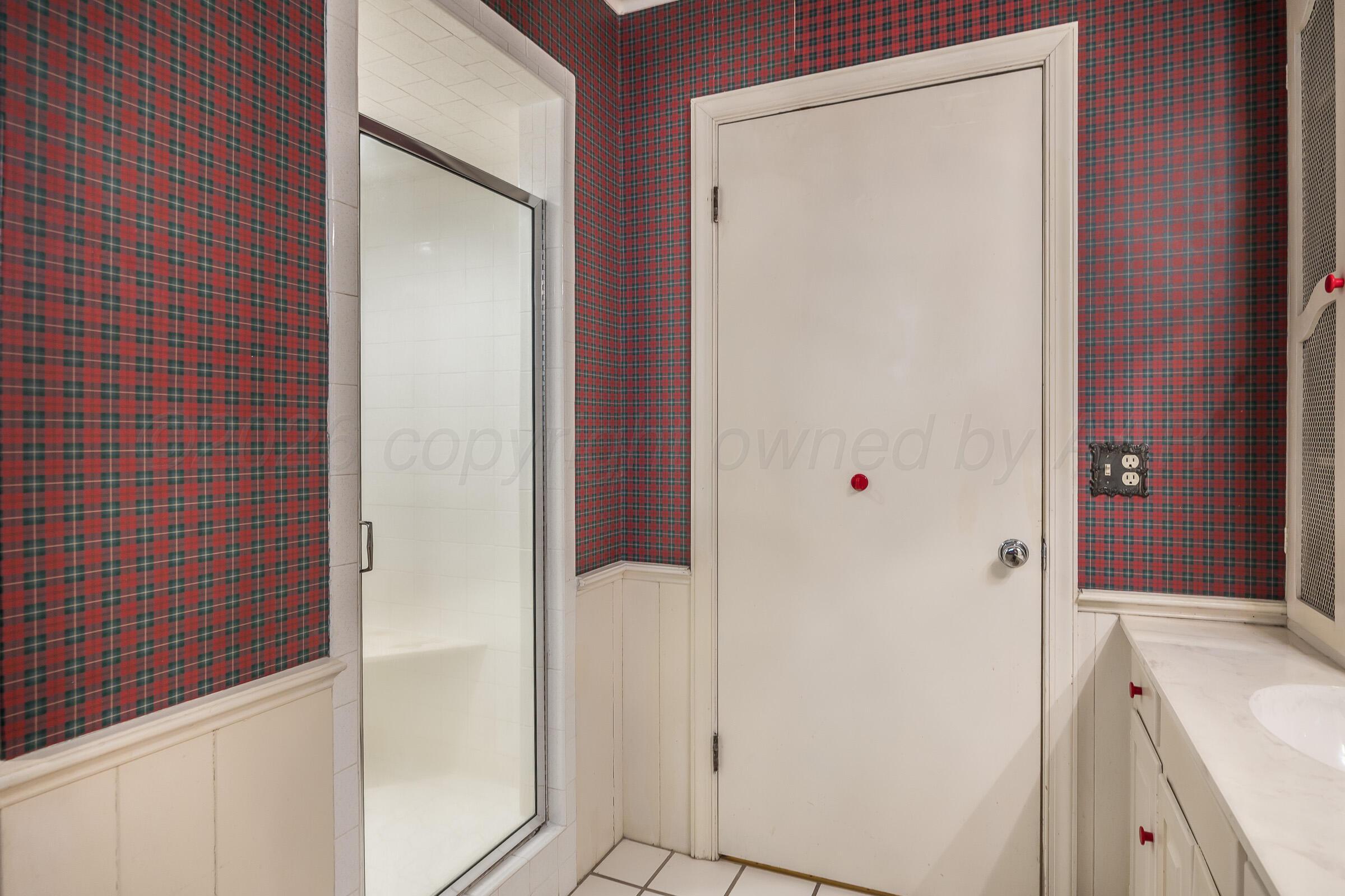 1213 S Bryan Street Property Photo 32